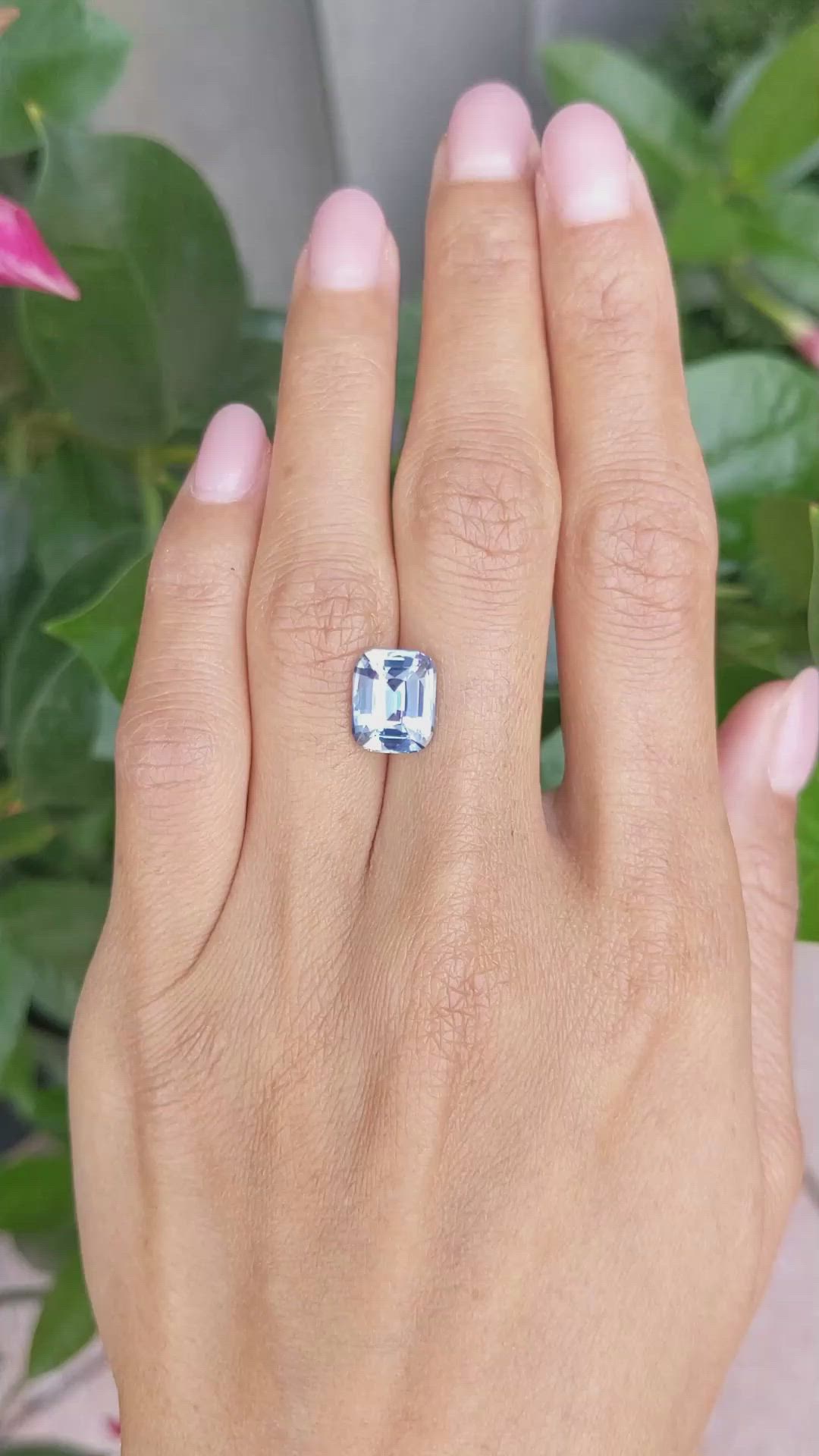 4.63 Ct. Blue Sapphire from Ceylon (Sri Lanka) Size Video