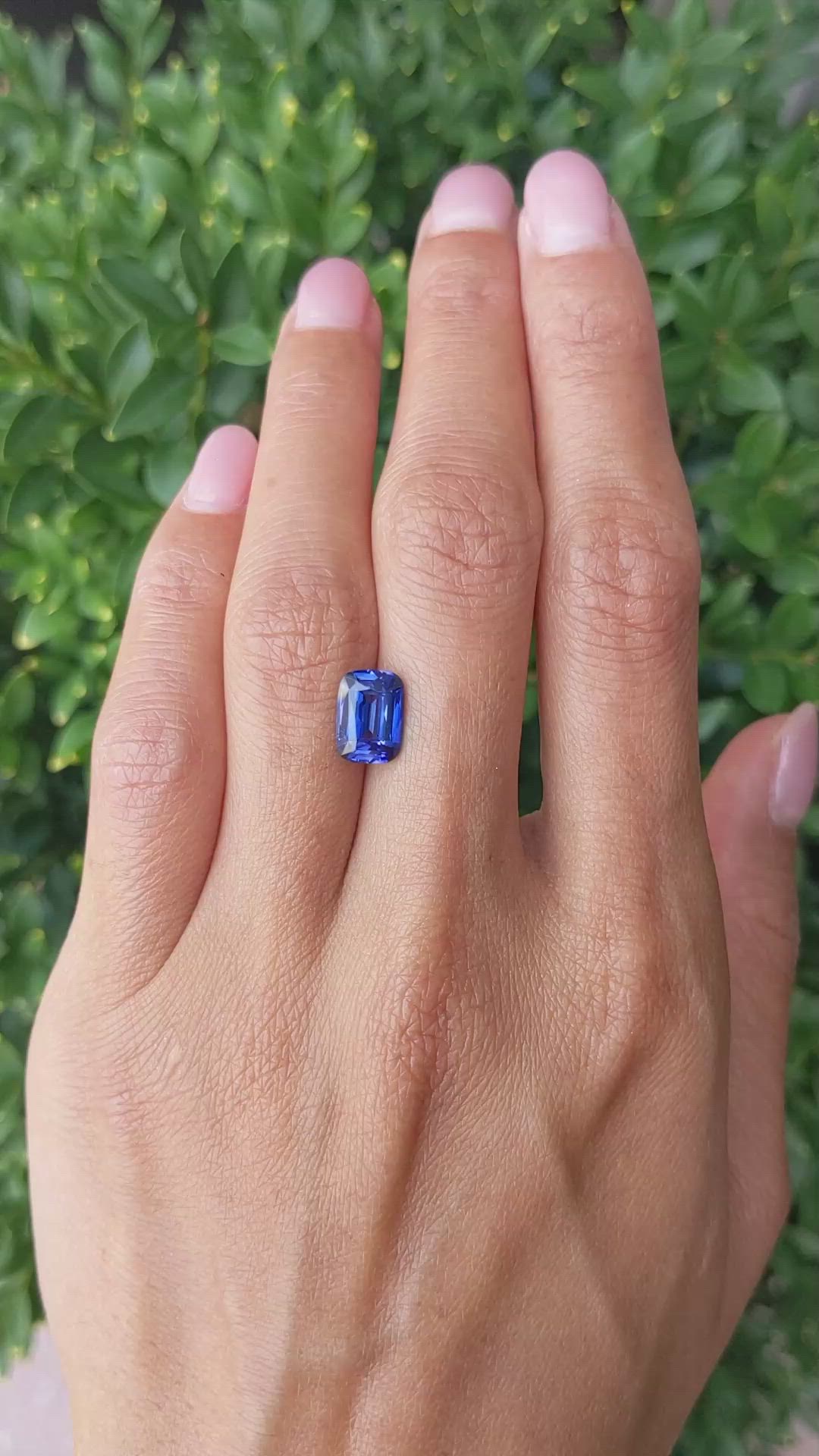 2.74 Ct. Blue Sapphire from Ceylon (Sri Lanka) Size Video