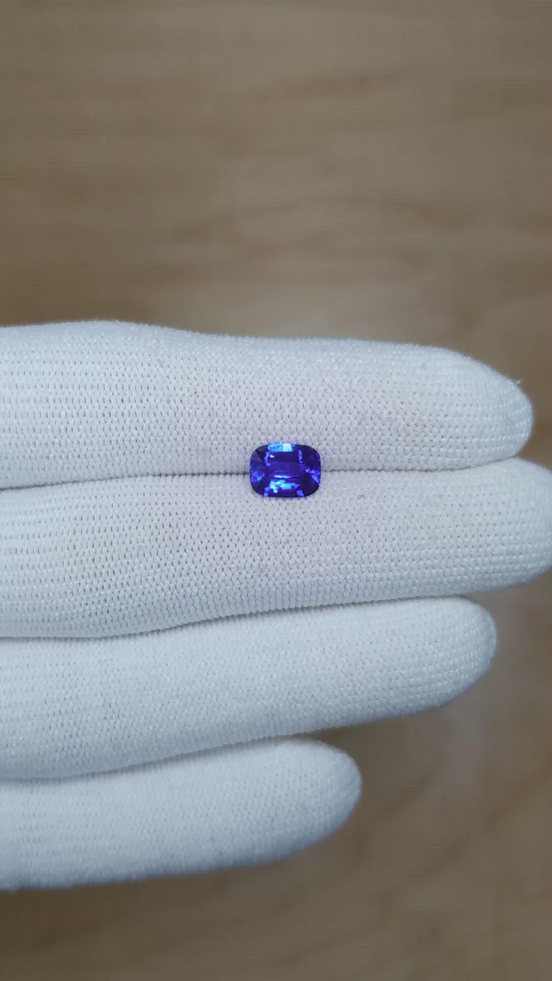 1.55 Ct. Blue Sapphire from Ceylon (Sri Lanka) Size Video