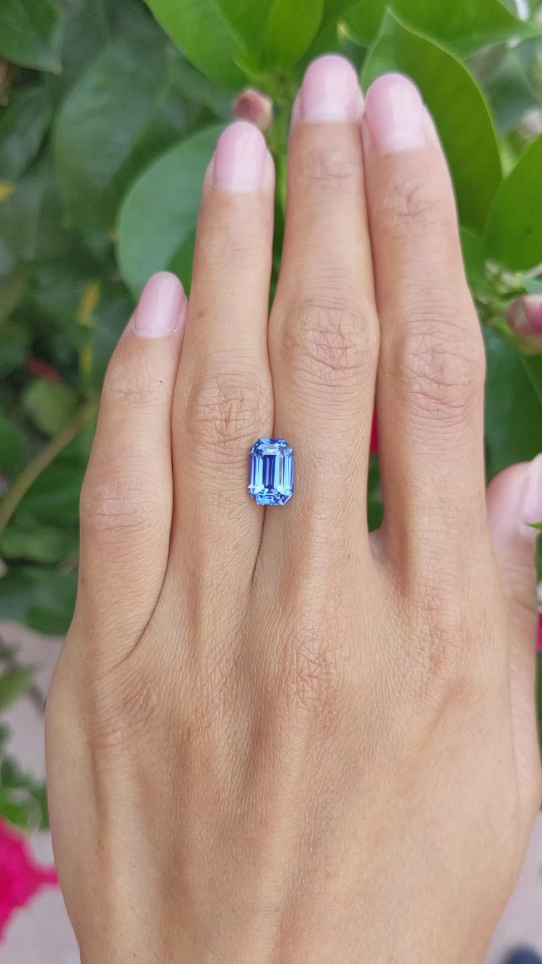 3.81 Ct. Blue Sapphire from Ceylon (Sri Lanka) Size Video