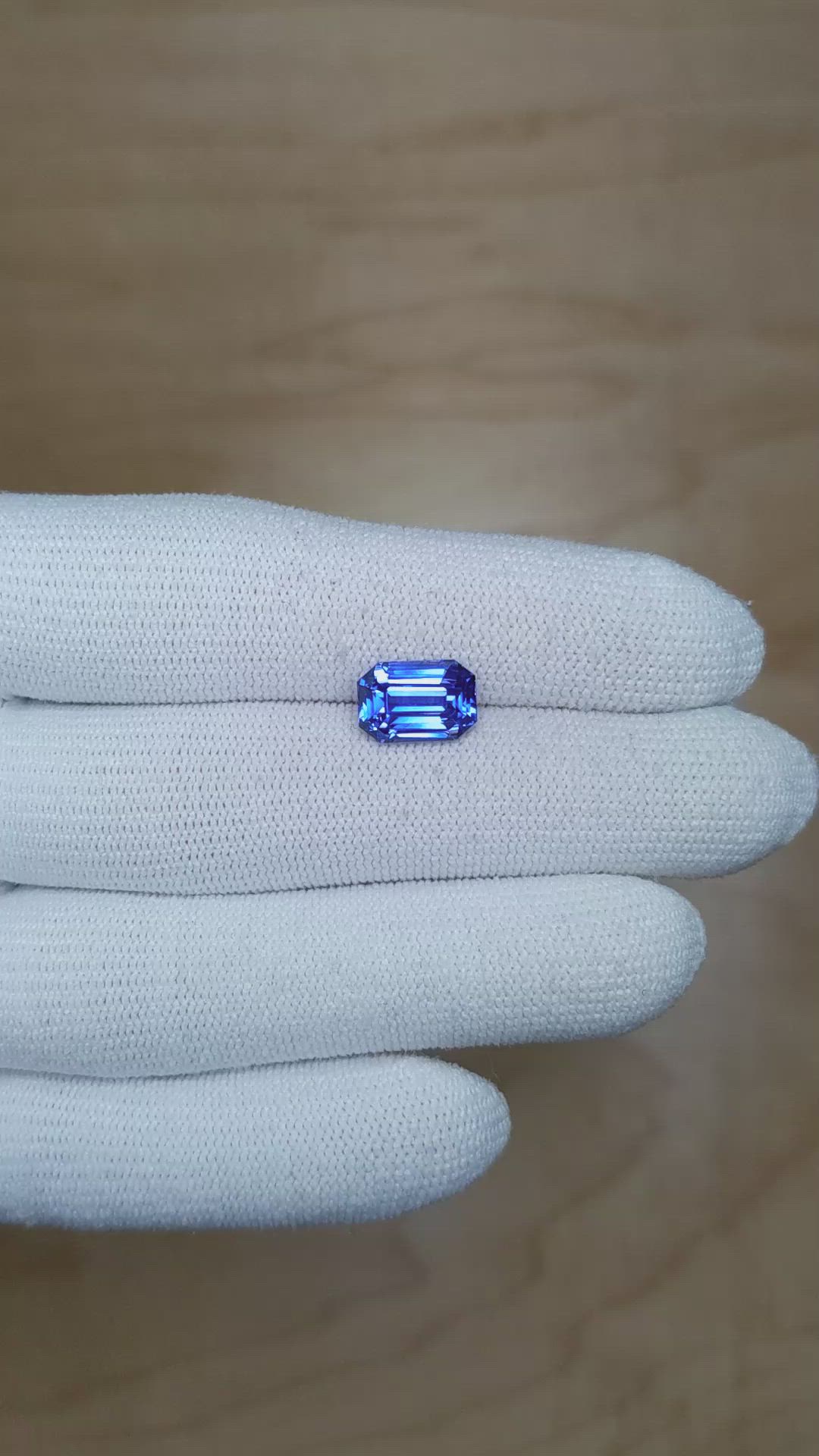 3.81 Ct. Blue Sapphire from Ceylon (Sri Lanka) Size Video