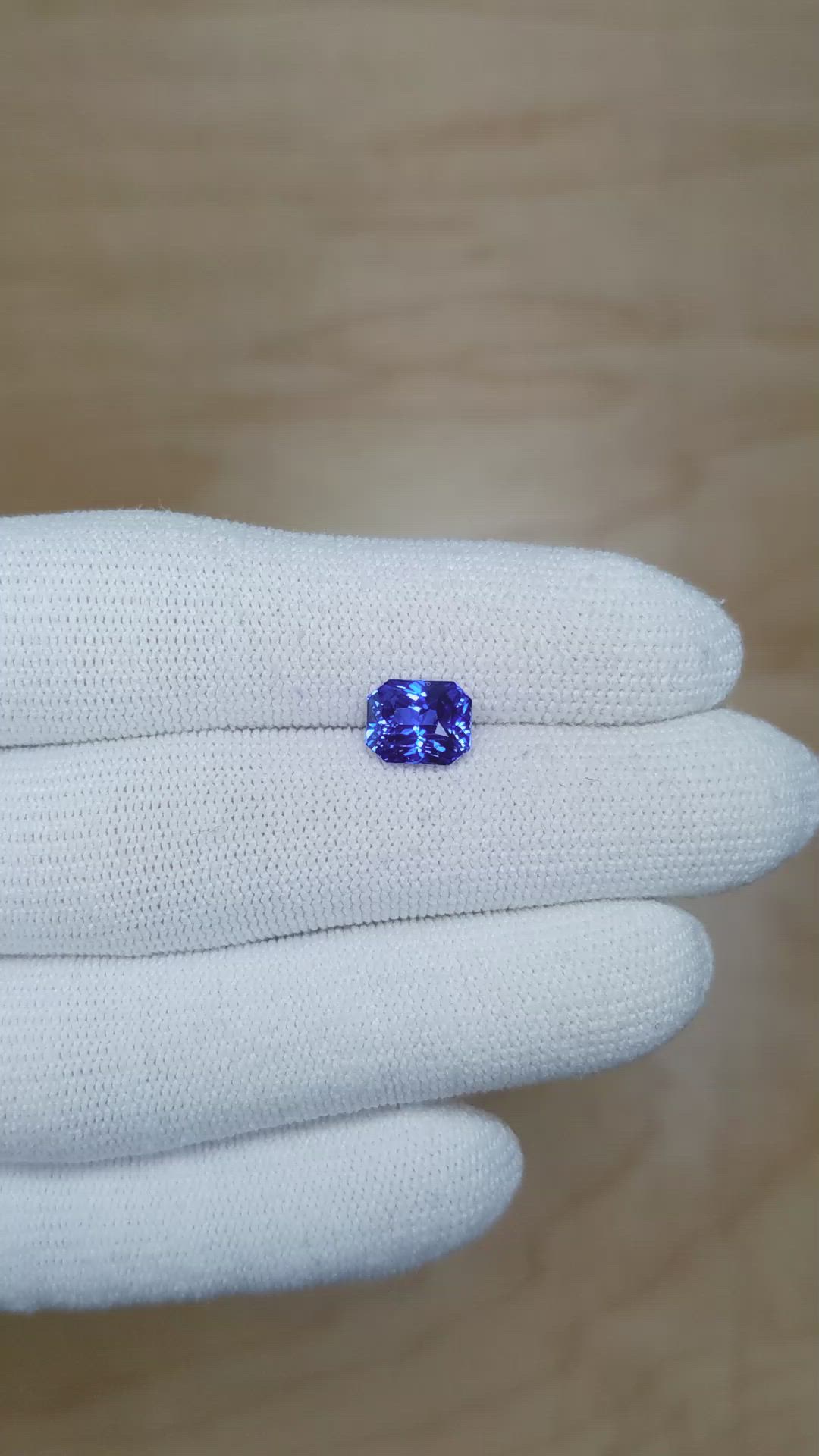 2.51 Ct. Blue Sapphire from Ceylon (Sri Lanka) Size Video