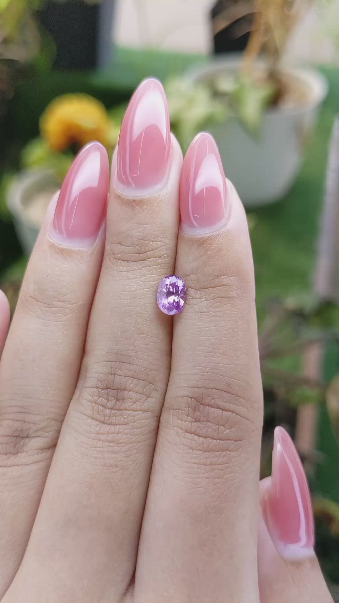 1.06 Ct. Pinkish Purple Sapphire from Ceylon (Sri Lanka) Size Video