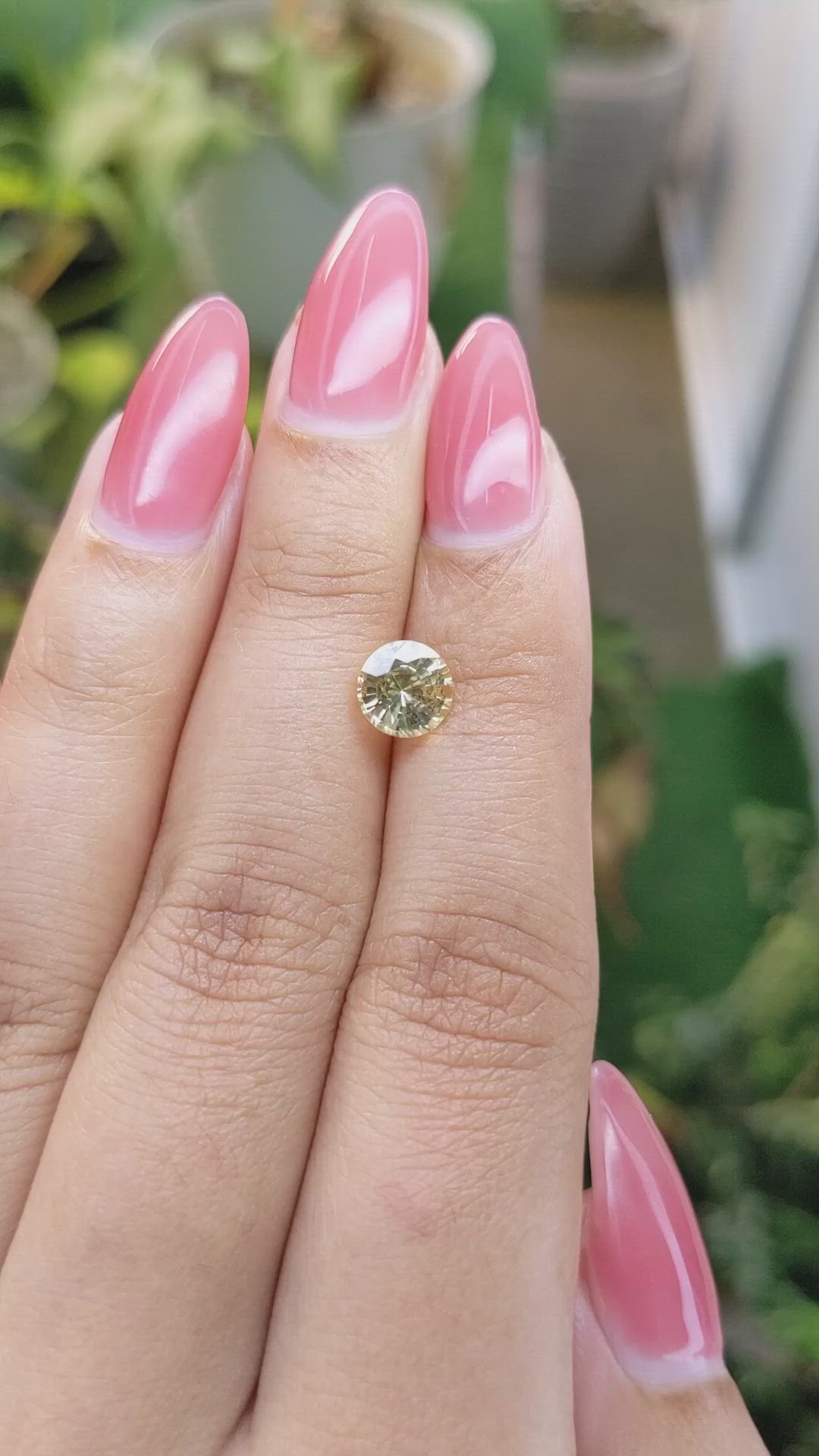 1.41 Ct. Yellow Sapphire from Ceylon (Sri Lanka) Size Video