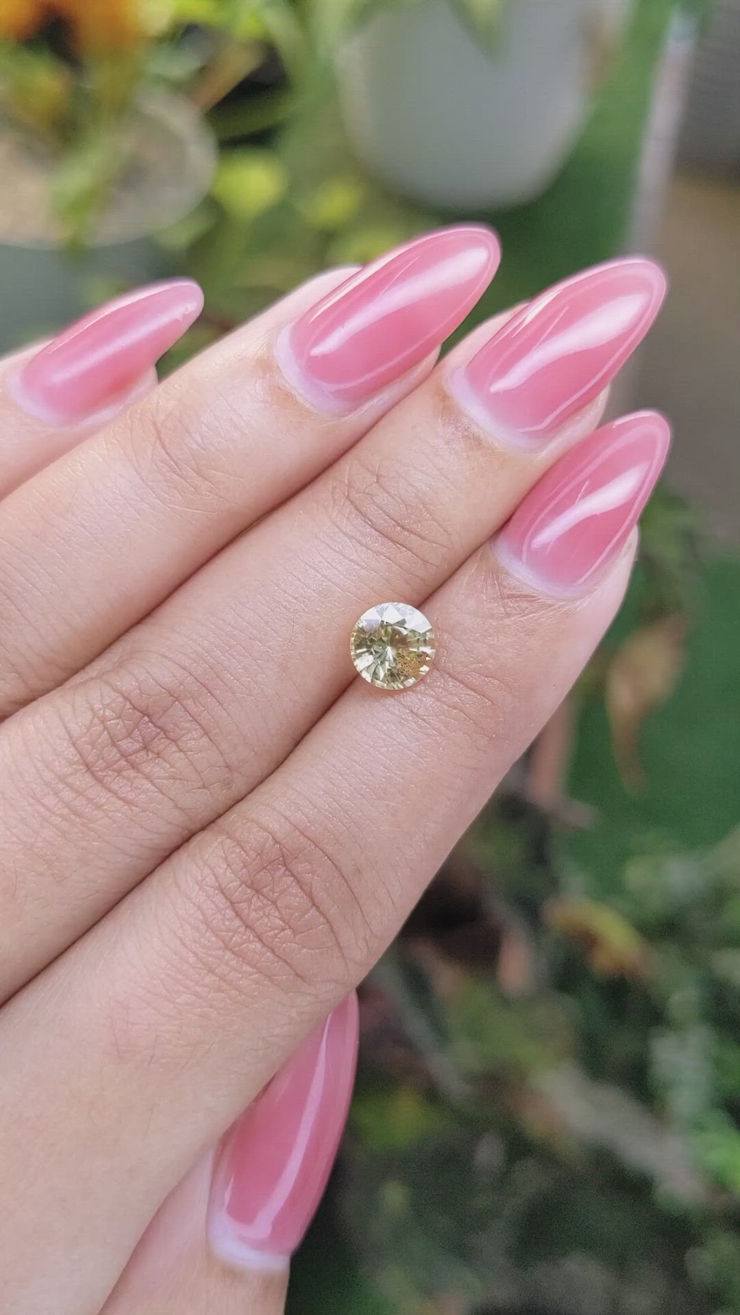 1.41 Ct. Yellow Sapphire from Ceylon (Sri Lanka) Size Video