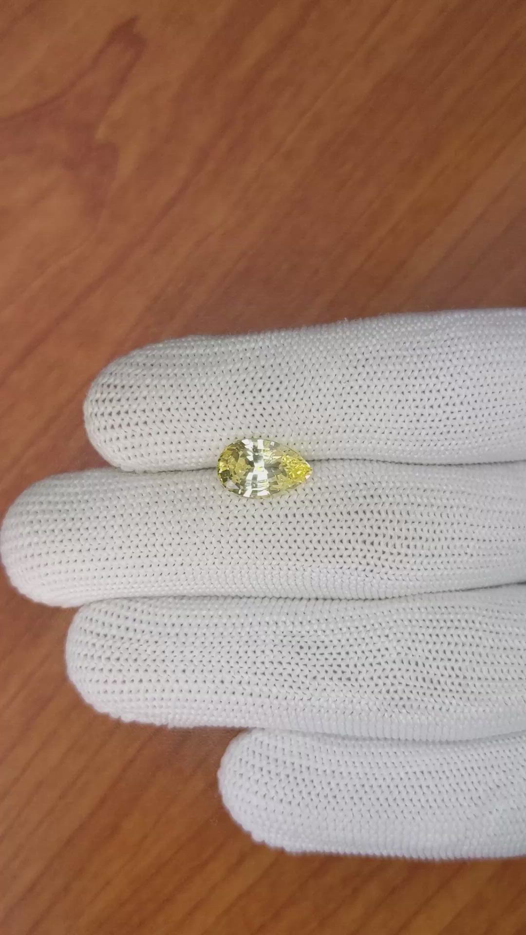 3.18 Ct. Yellow Sapphire from Ceylon (Sri Lanka) Size Video