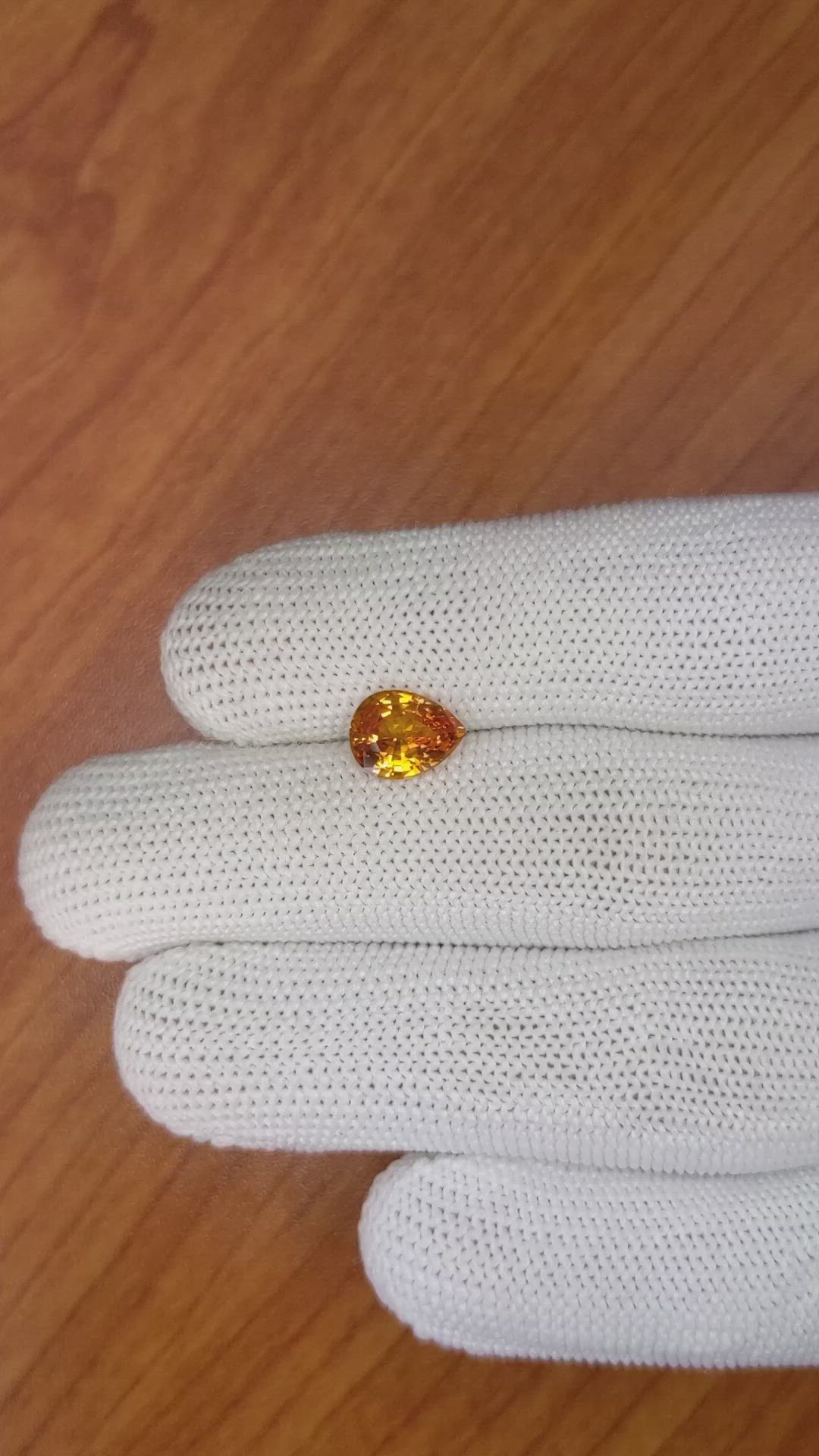 2.01 Ct. Yellowish Orange Sapphire from Ceylon (Sri Lanka) Size Video
