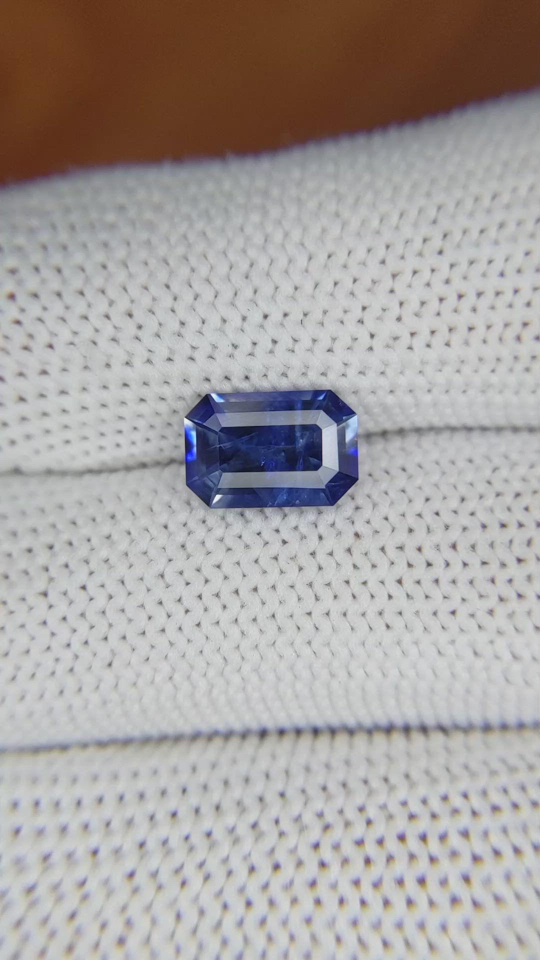 2.43 Ct. Blue Sapphire from Ceylon (Sri Lanka) Size Video