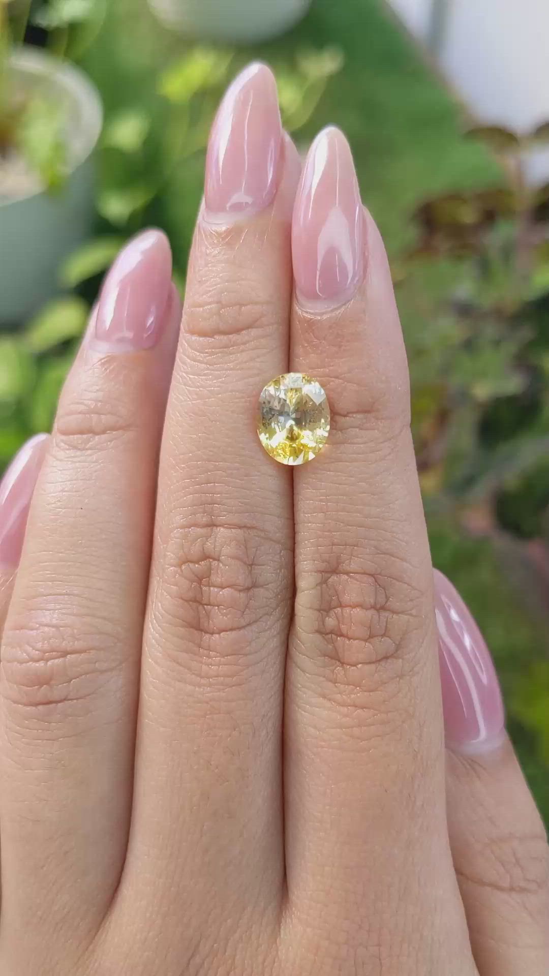 3.01 Ct. Yellow Sapphire from Ceylon (Sri Lanka) Size Video
