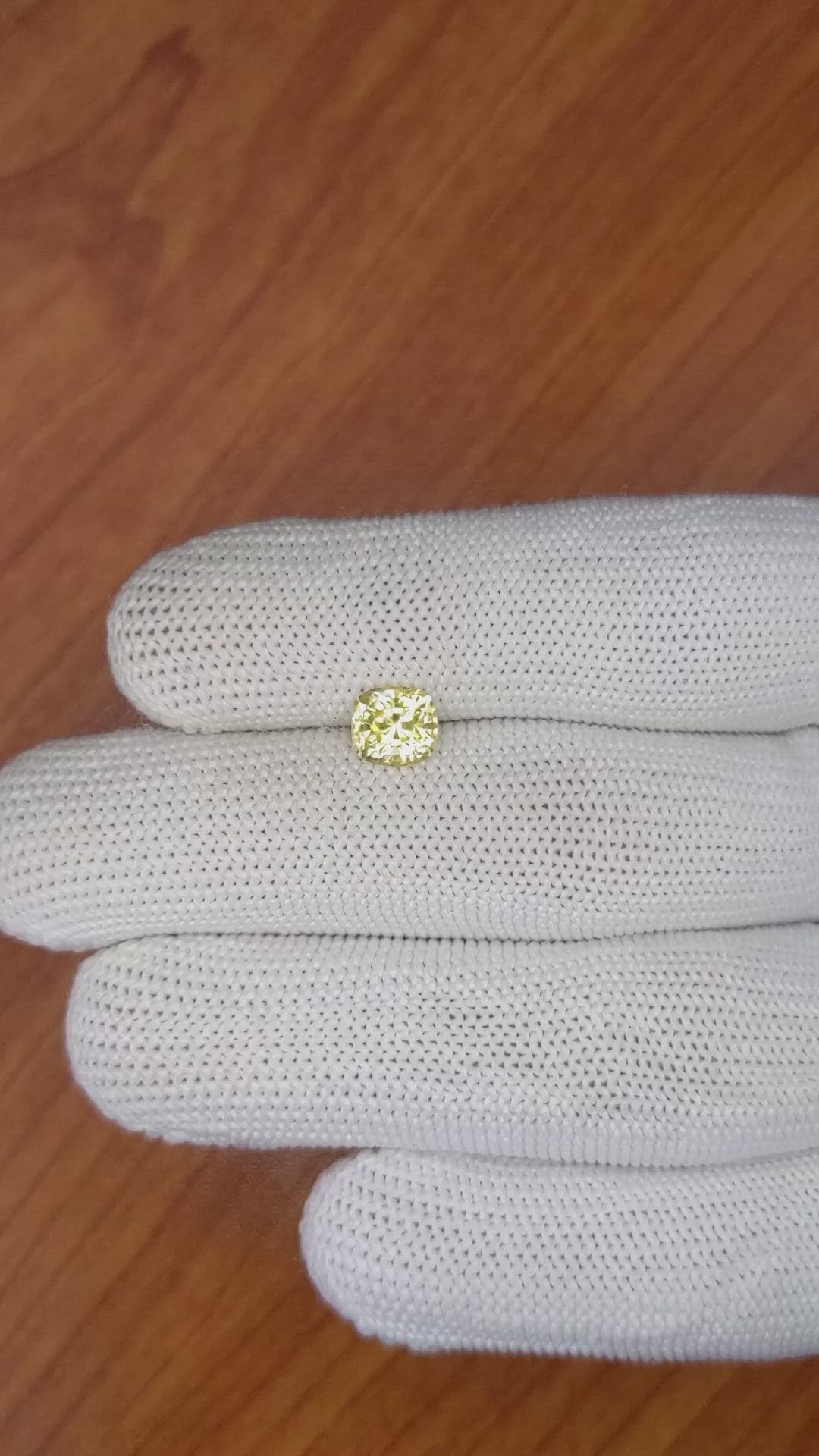 1.42 Ct. Yellow Sapphire from Ceylon (Sri Lanka) Size Video