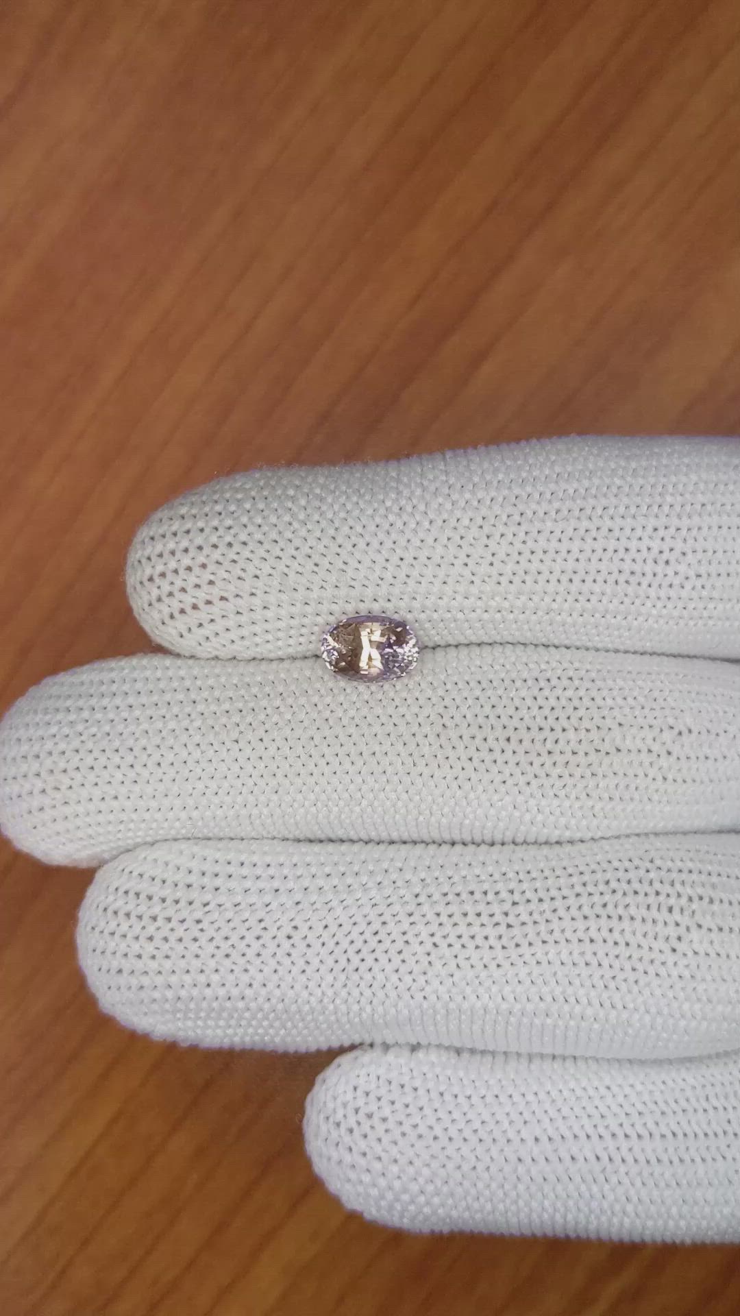 1.66 Ct. Padparadscha Sapphire from Ceylon (Sri Lanka) Size Video