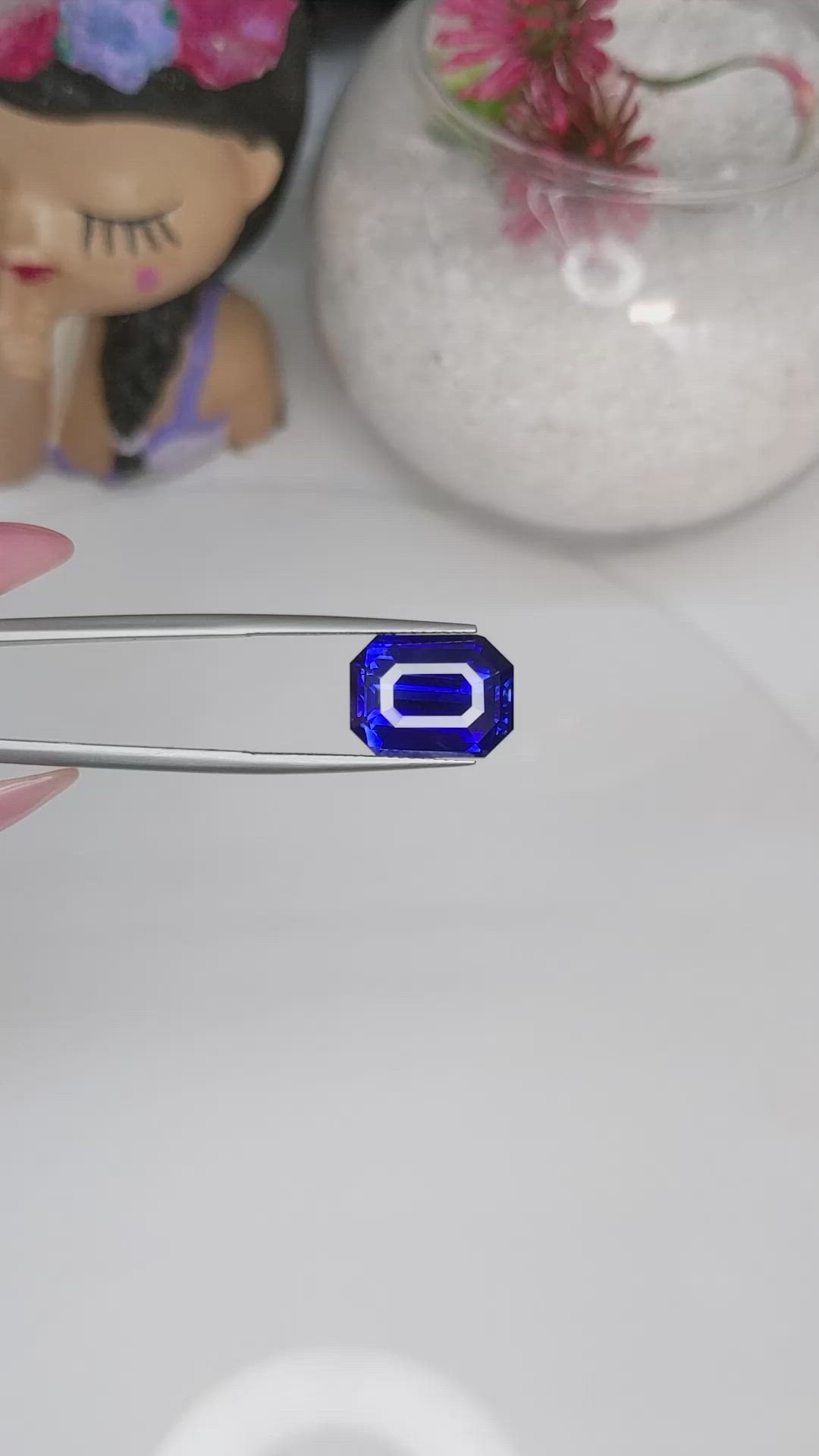 10.51 Ct. Blue Sapphire from Ceylon (Sri Lanka) Size Video
