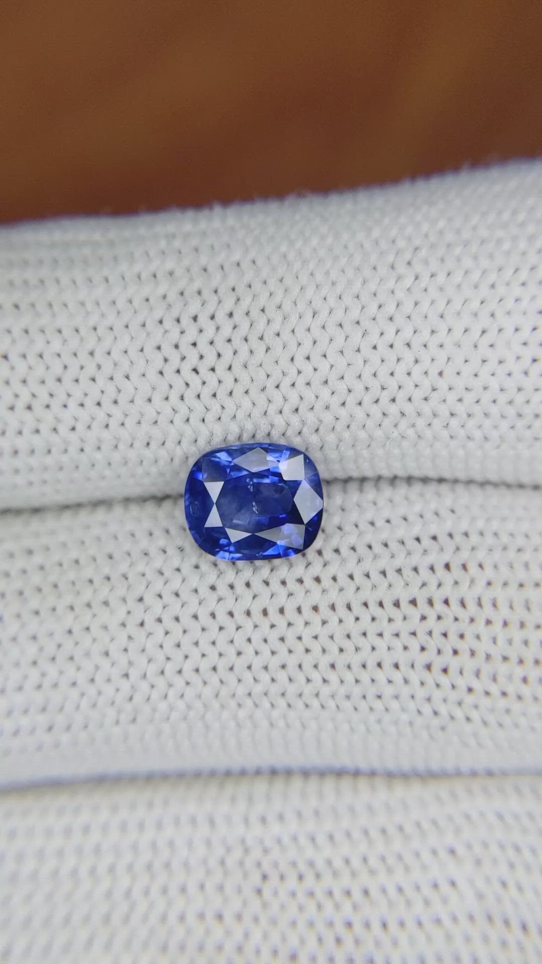 1.85 Ct. Blue Sapphire from Ceylon (Sri Lanka) Size Video