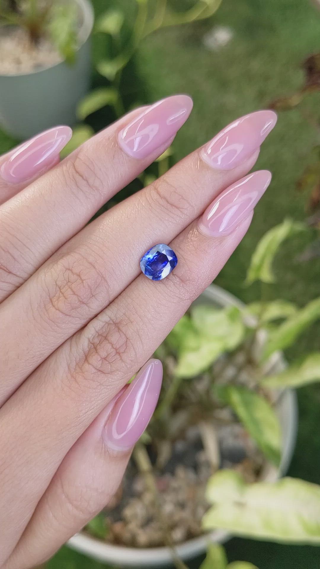 1.85 Ct. Blue Sapphire from Ceylon (Sri Lanka) Size Video