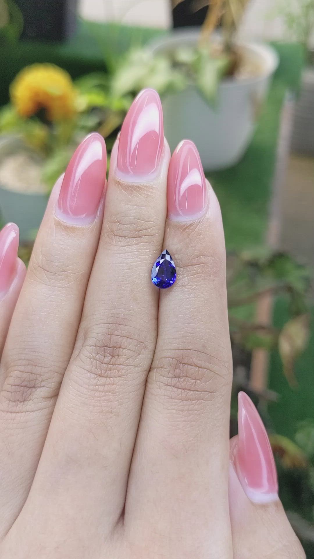 1.06 Ct. Blue Sapphire from Ceylon (Sri Lanka) Size Video