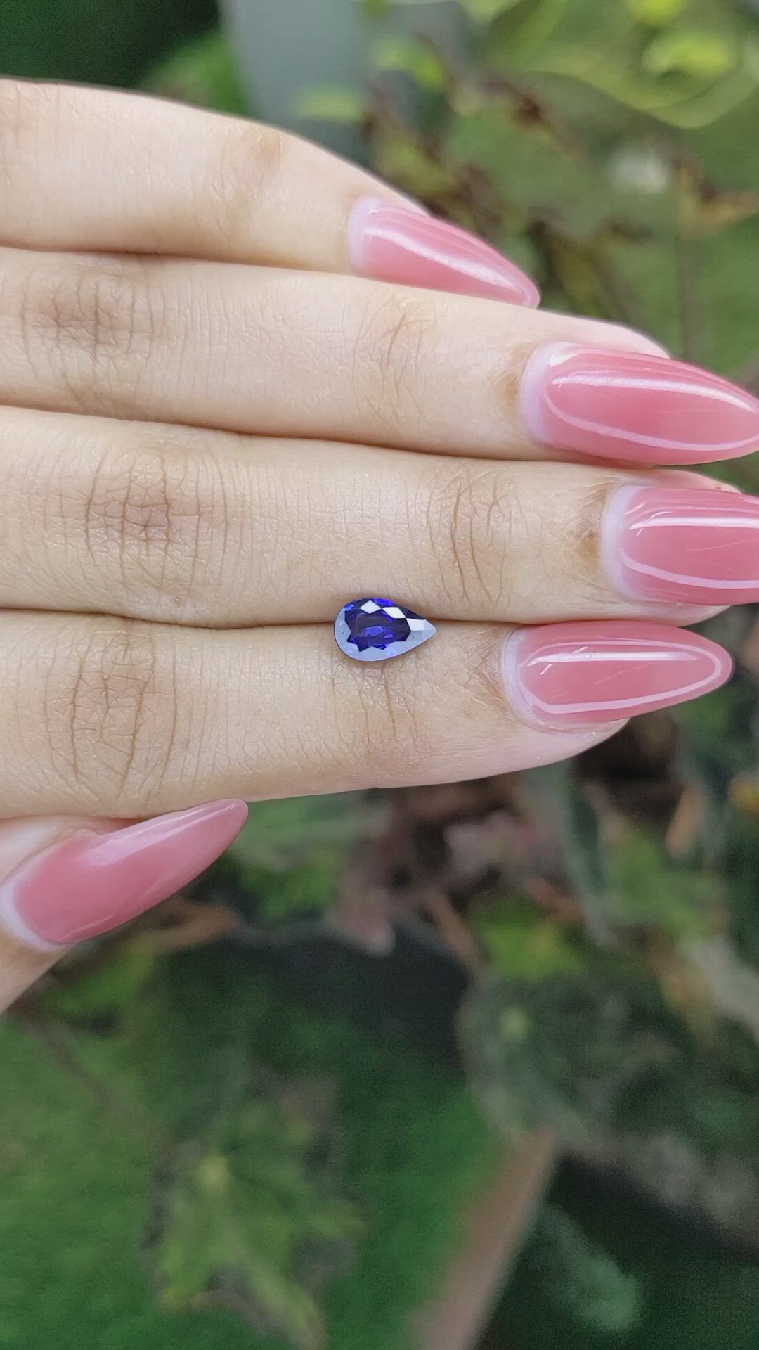 1.06 Ct. Blue Sapphire from Ceylon (Sri Lanka) Size Video