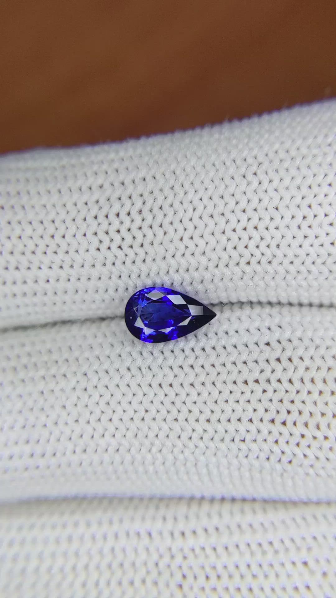 1.06 Ct. Blue Sapphire from Ceylon (Sri Lanka) Size Video