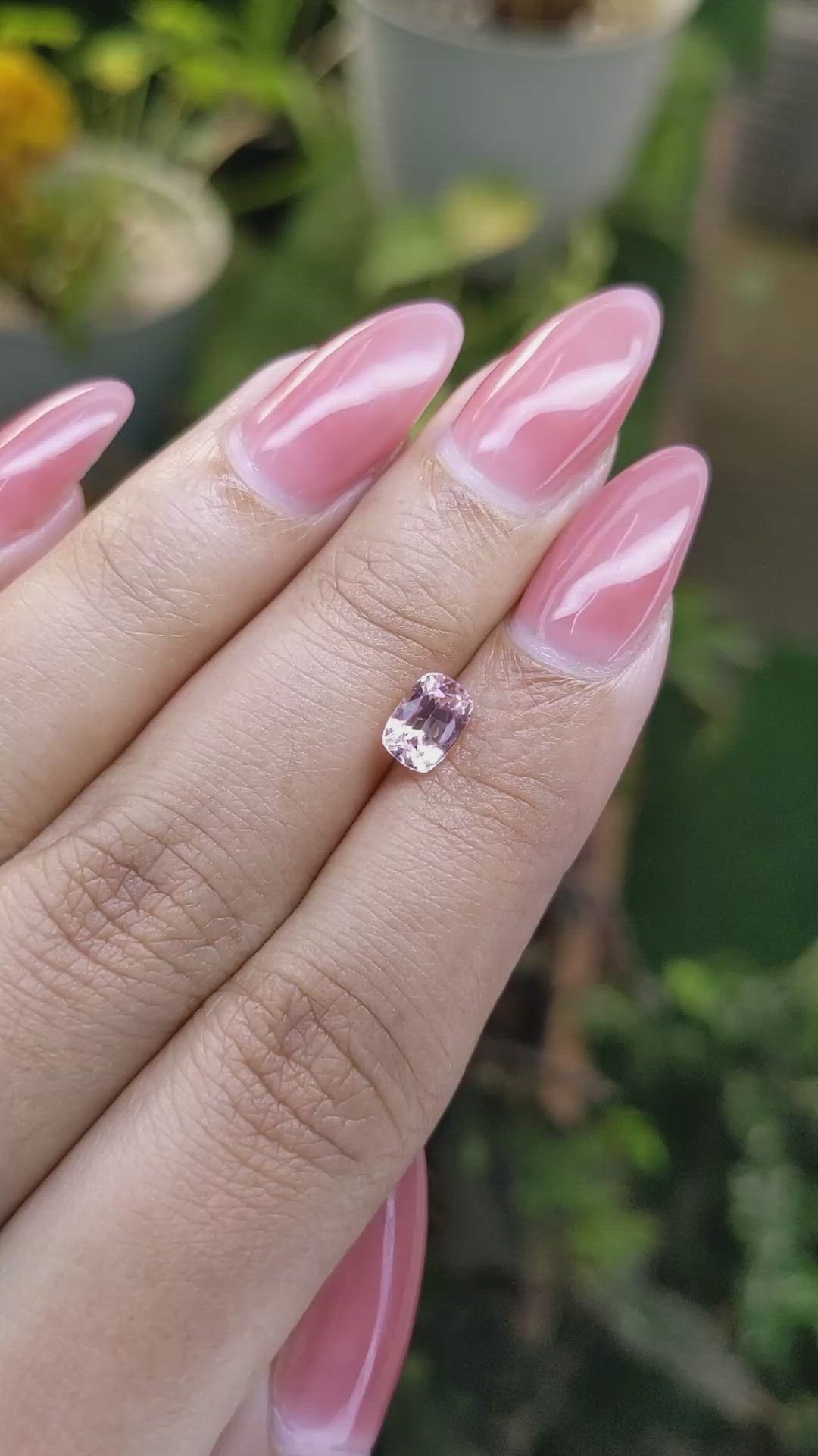 1.07 Ct. Purplish Pink Sapphire from Ceylon (Sri Lanka) Size Video