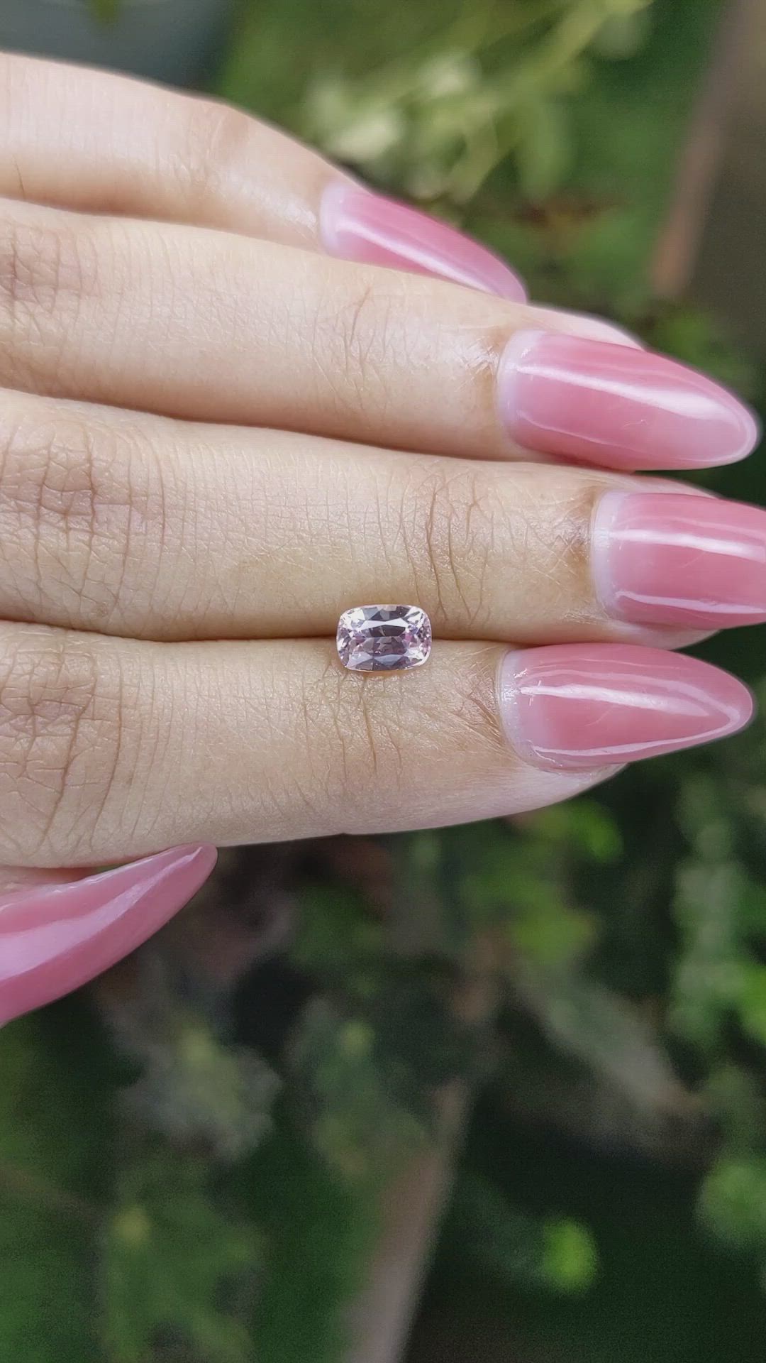 1.07 Ct. Purplish Pink Sapphire from Ceylon (Sri Lanka) Size Video