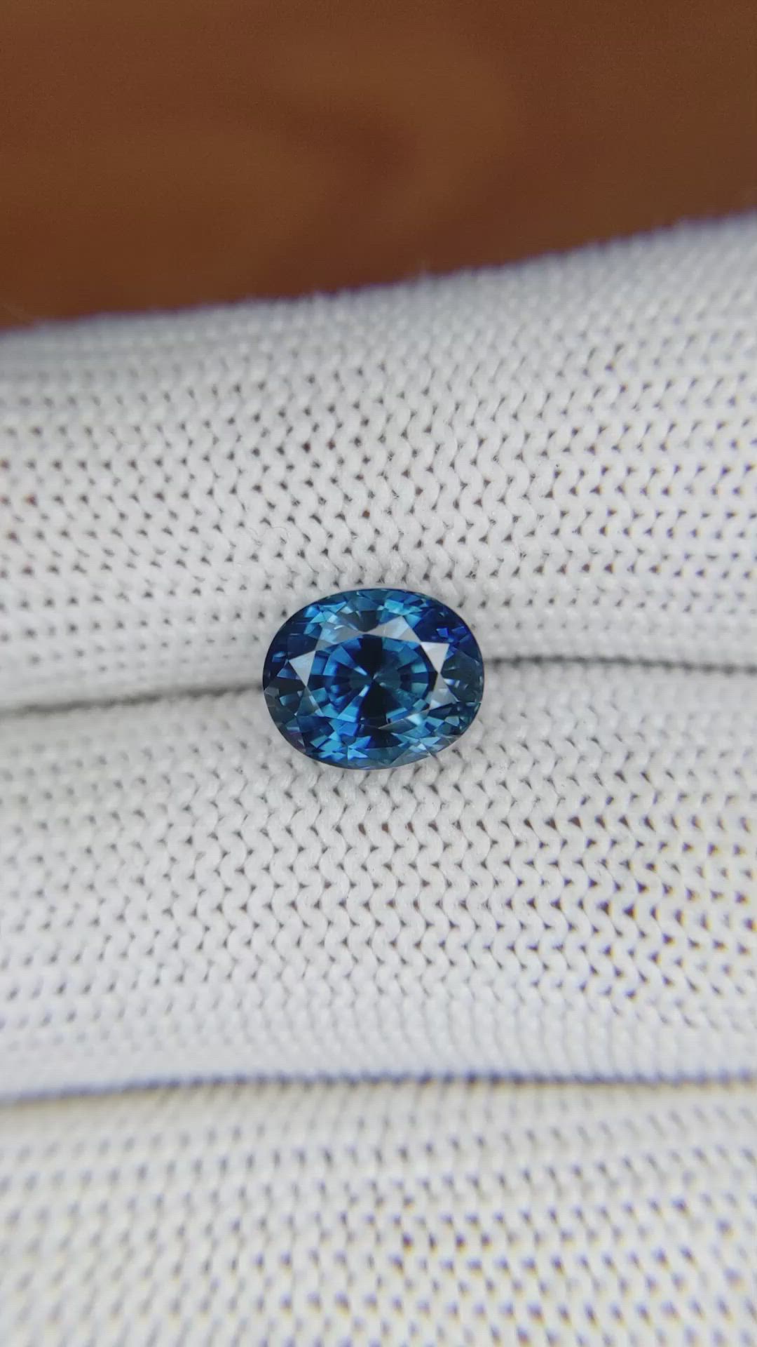 3.55 Ct. Blue Sapphire from Ceylon (Sri Lanka) Size Video