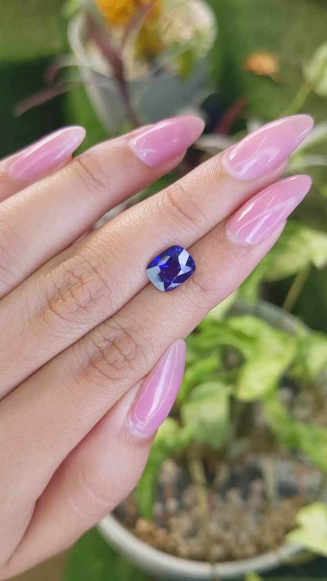 2.81 Ct. Blue Sapphire from Ceylon (Sri Lanka) Size Video