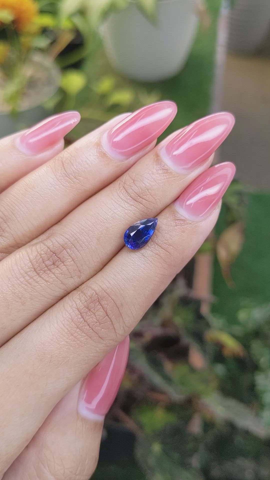 2.35 Ct. Blue Sapphire from Ceylon (Sri Lanka) Size Video