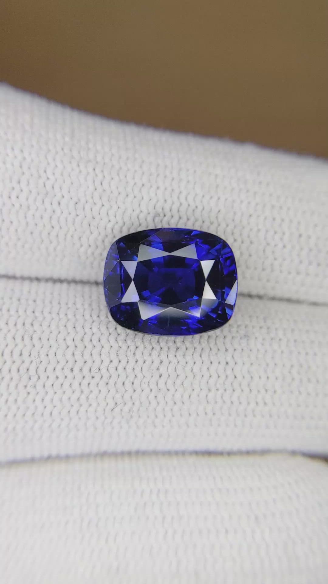 7.90 Ct. Blue Sapphire from Madagascar Size Video