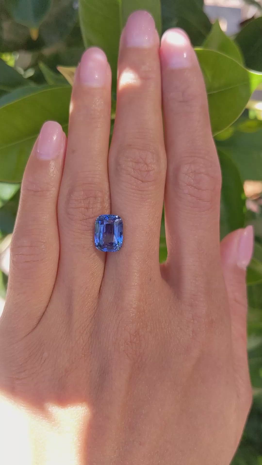 5.09 Ct. Blue Sapphire from Ceylon (Sri Lanka) Size Video