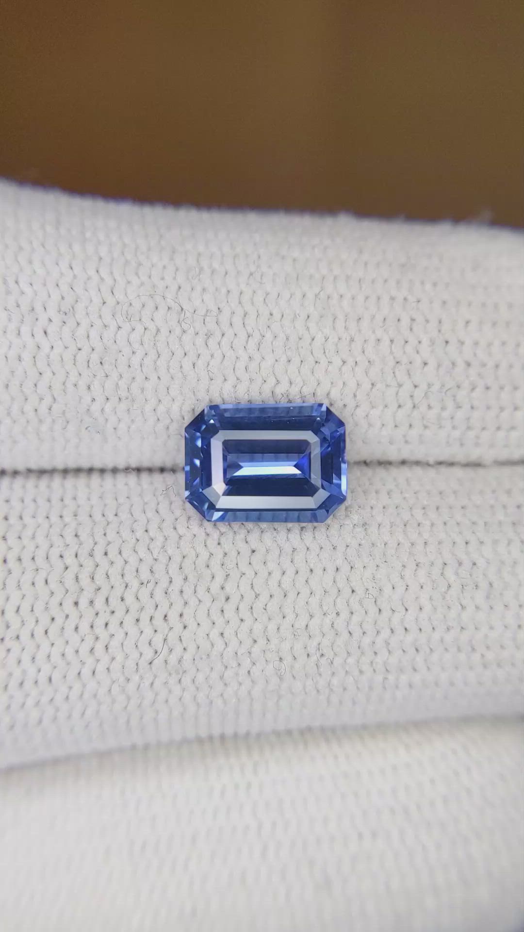 2.62 Ct. Blue Sapphire from Ceylon (Sri Lanka) Size Video
