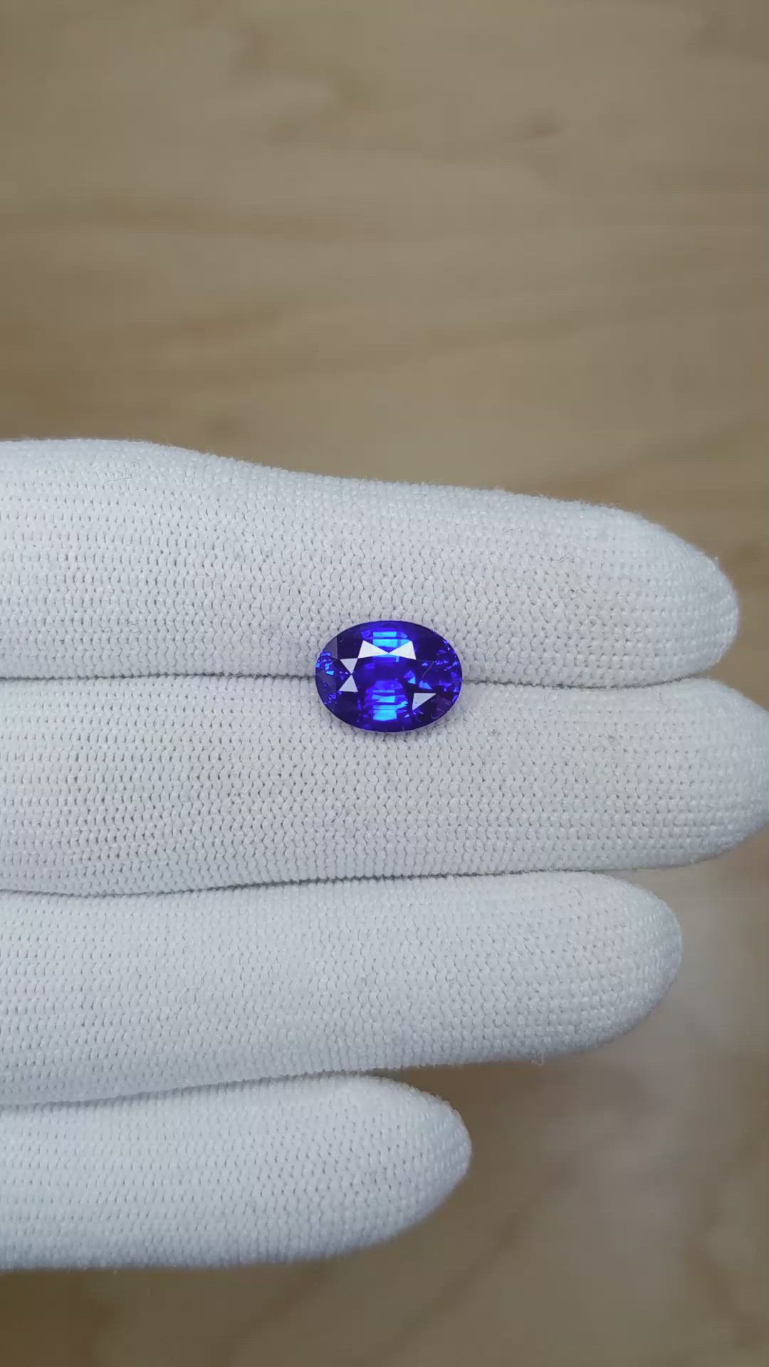 5.02 Ct. Blue Sapphire from Ceylon (Sri Lanka) Size Video