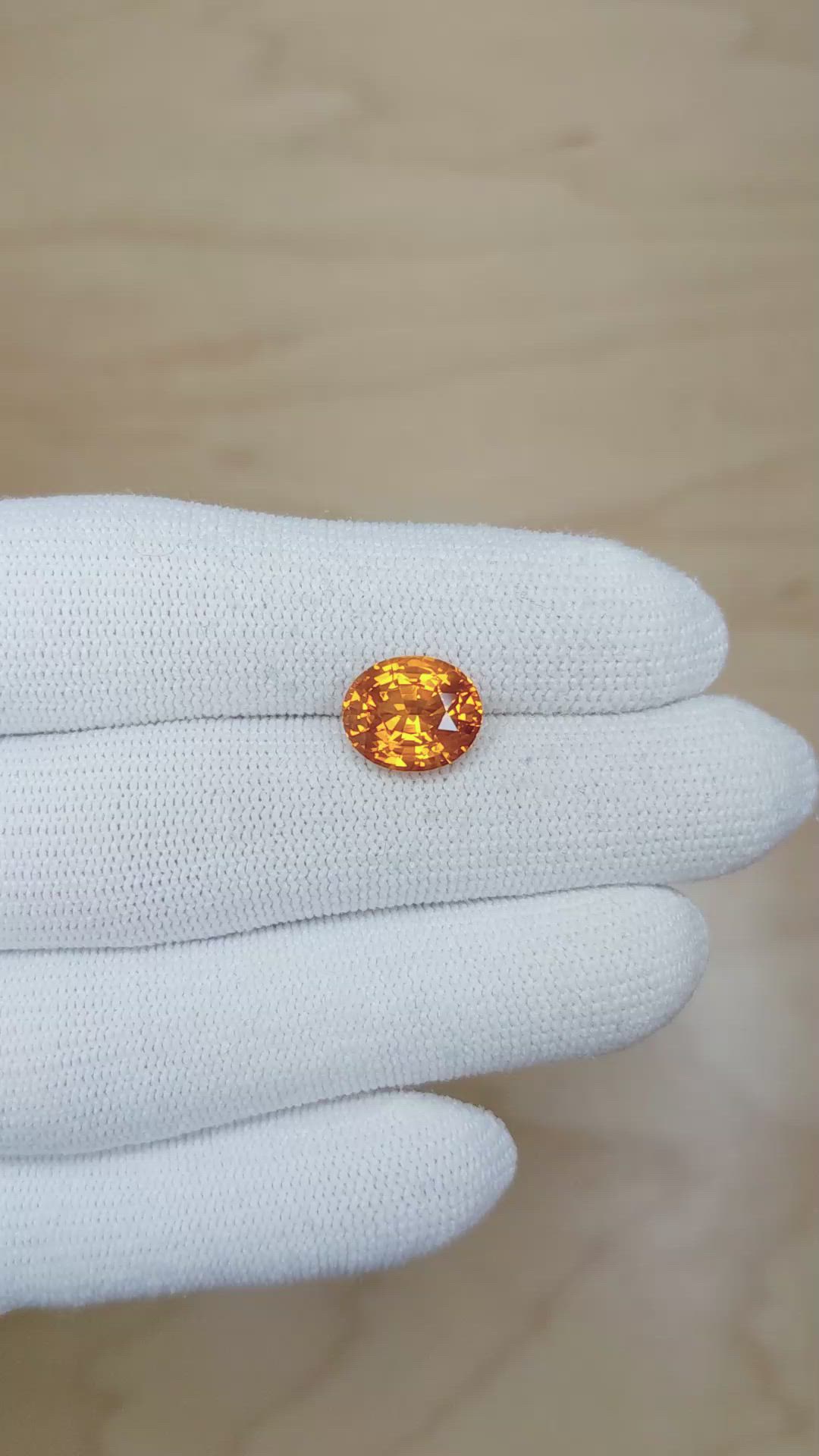5.22 Ct. Orange Sapphire from Ceylon (Sri Lanka) Size Video