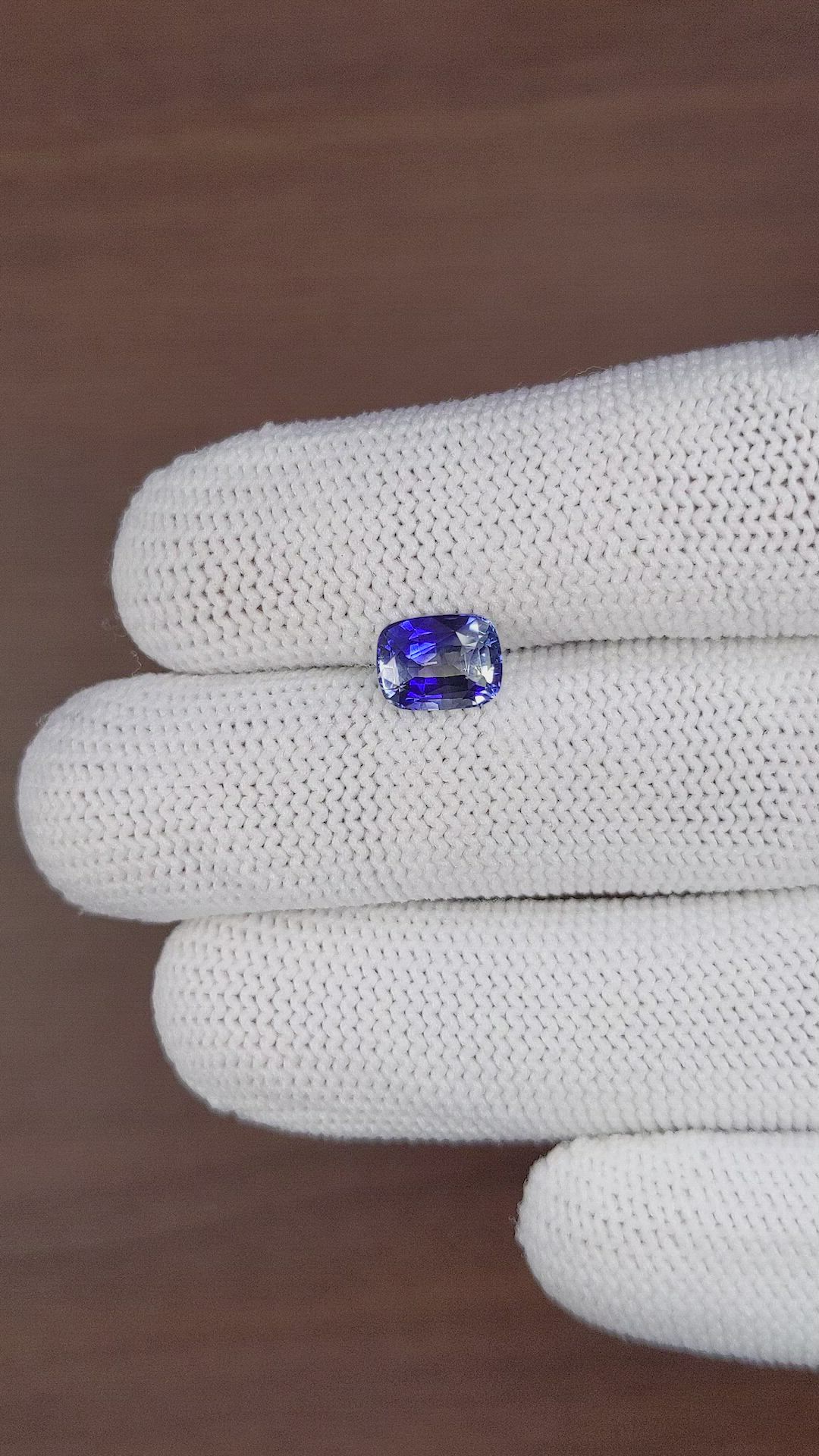 2.32 Ct. Bi Color Sapphire from Tanzania Size Video