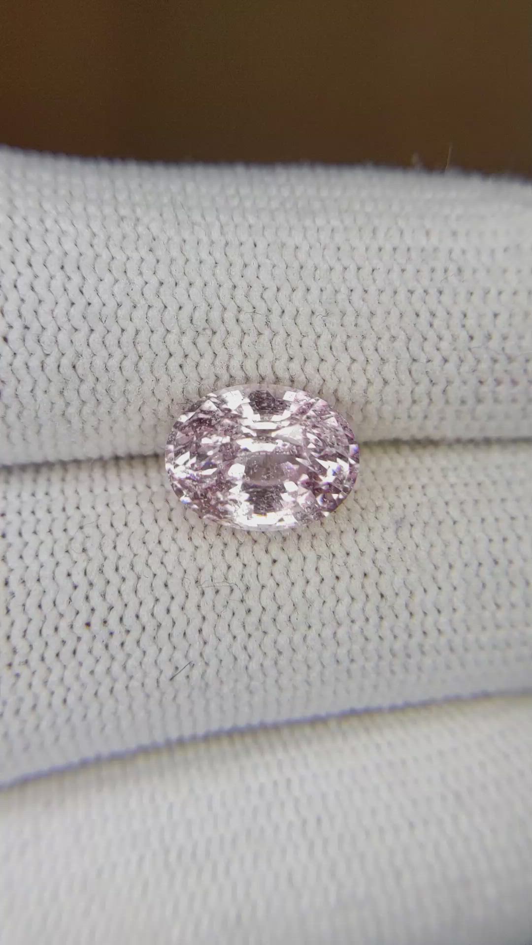 3.71 Ct. Pink Sapphire from Ceylon (Sri Lanka) Size Video