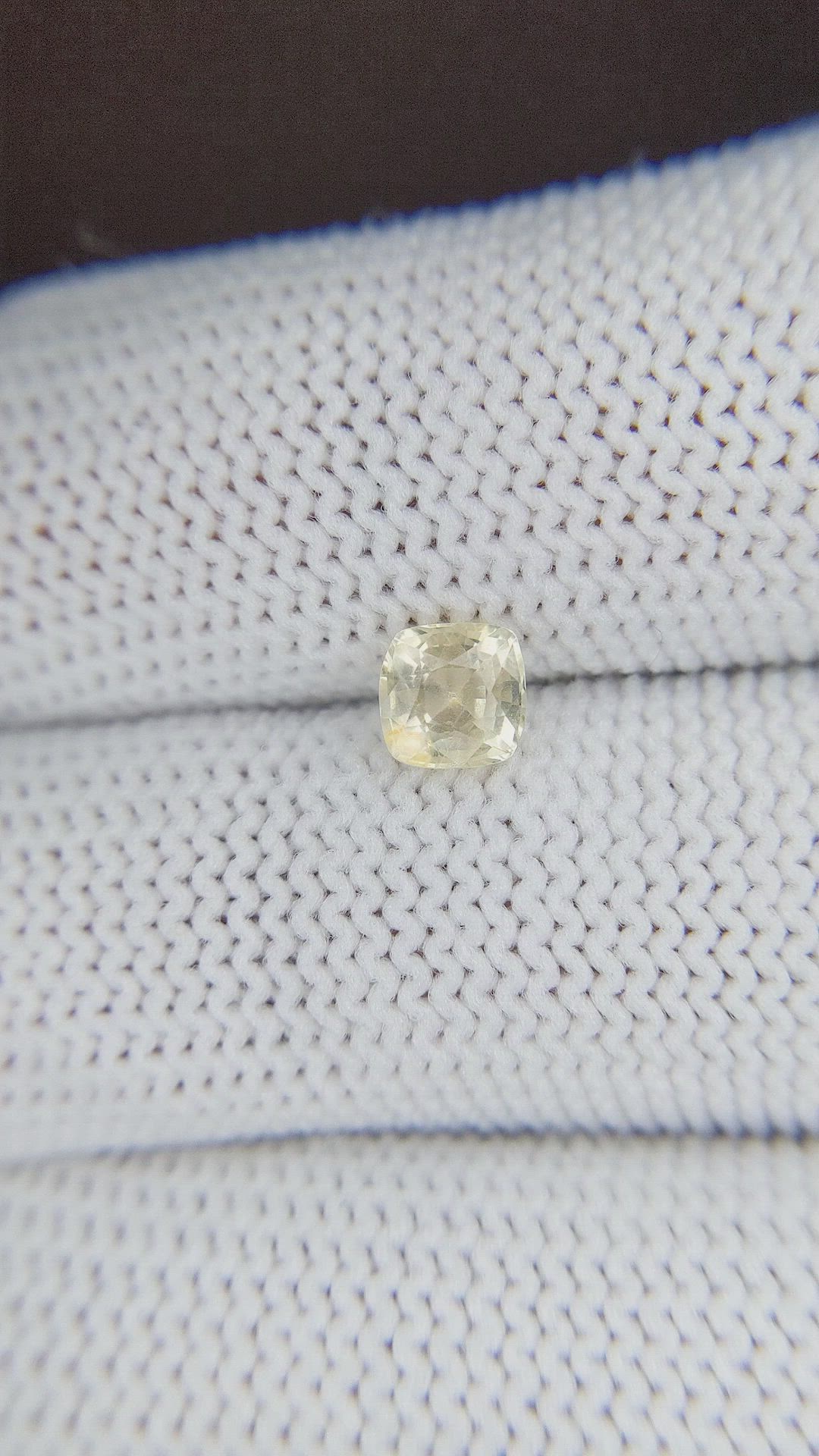 0.85 Ct. Yellow Sapphire from Ceylon (Sri Lanka) Size Video