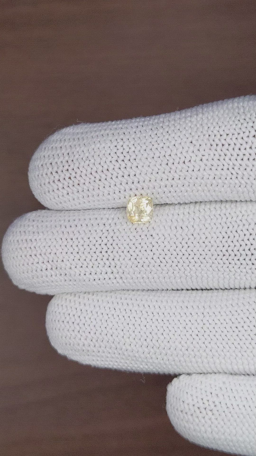 0.85 Ct. Yellow Sapphire from Ceylon (Sri Lanka) Size Video