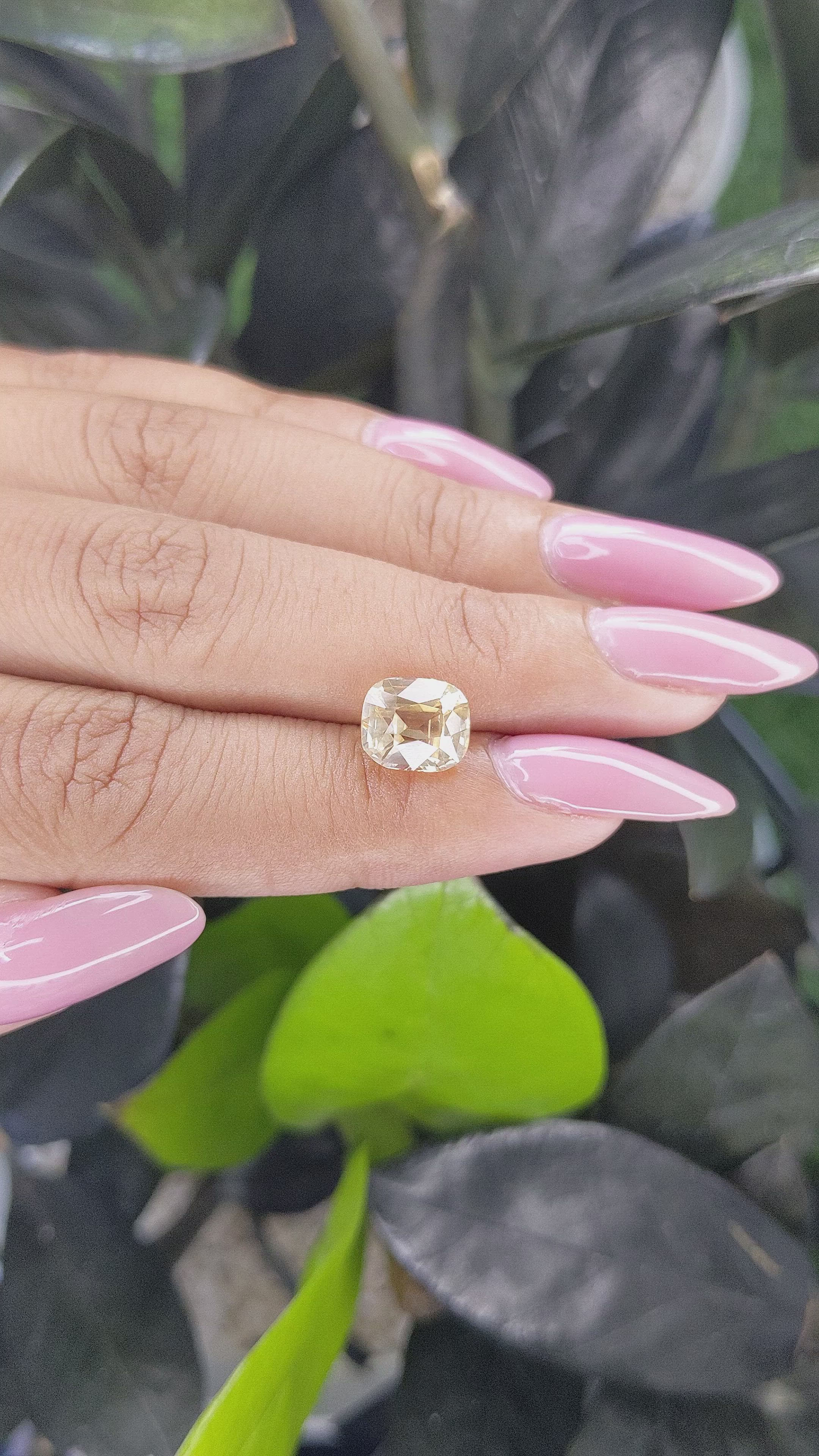 3.52 Ct. Yellow Sapphire from Ceylon (Sri Lanka) Size Video