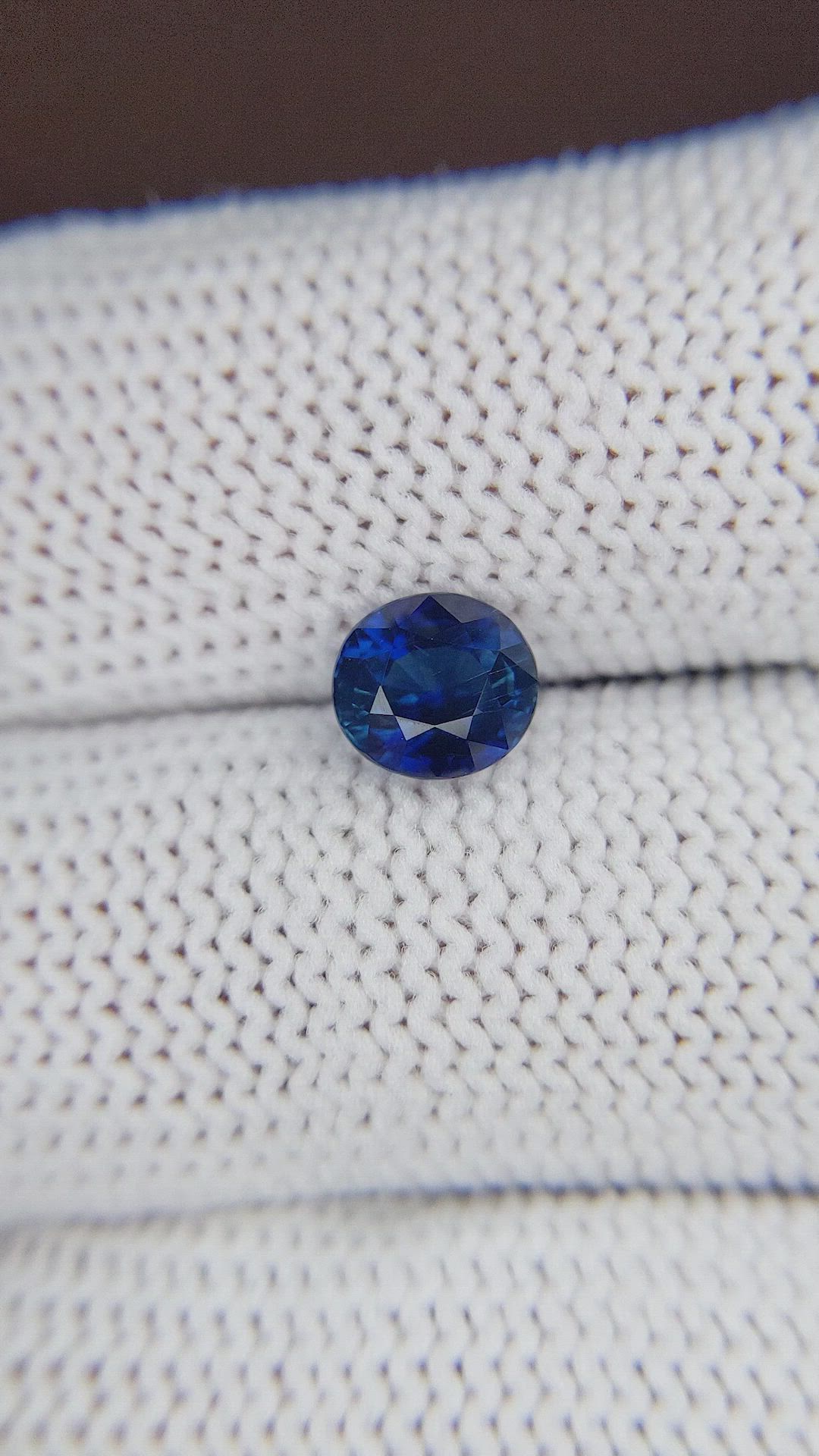 1.58 Ct. Blue Sapphire from Ceylon (Sri Lanka) Size Video
