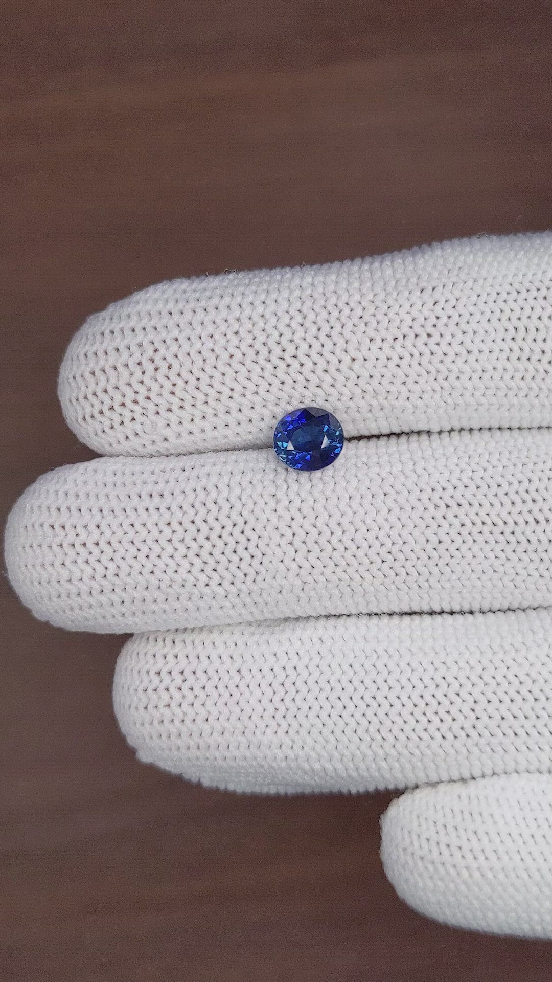1.58 Ct. Blue Sapphire from Ceylon (Sri Lanka) Size Video
