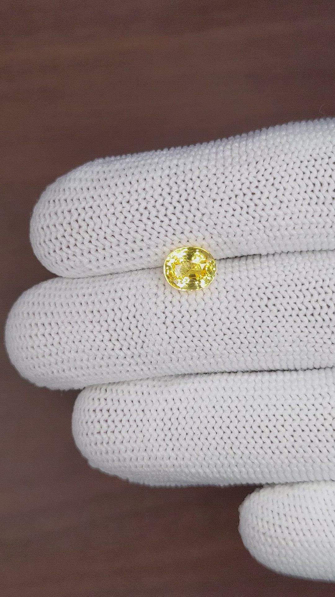 2.03 Ct. Yellow Sapphire from Ceylon (Sri Lanka) Size Video