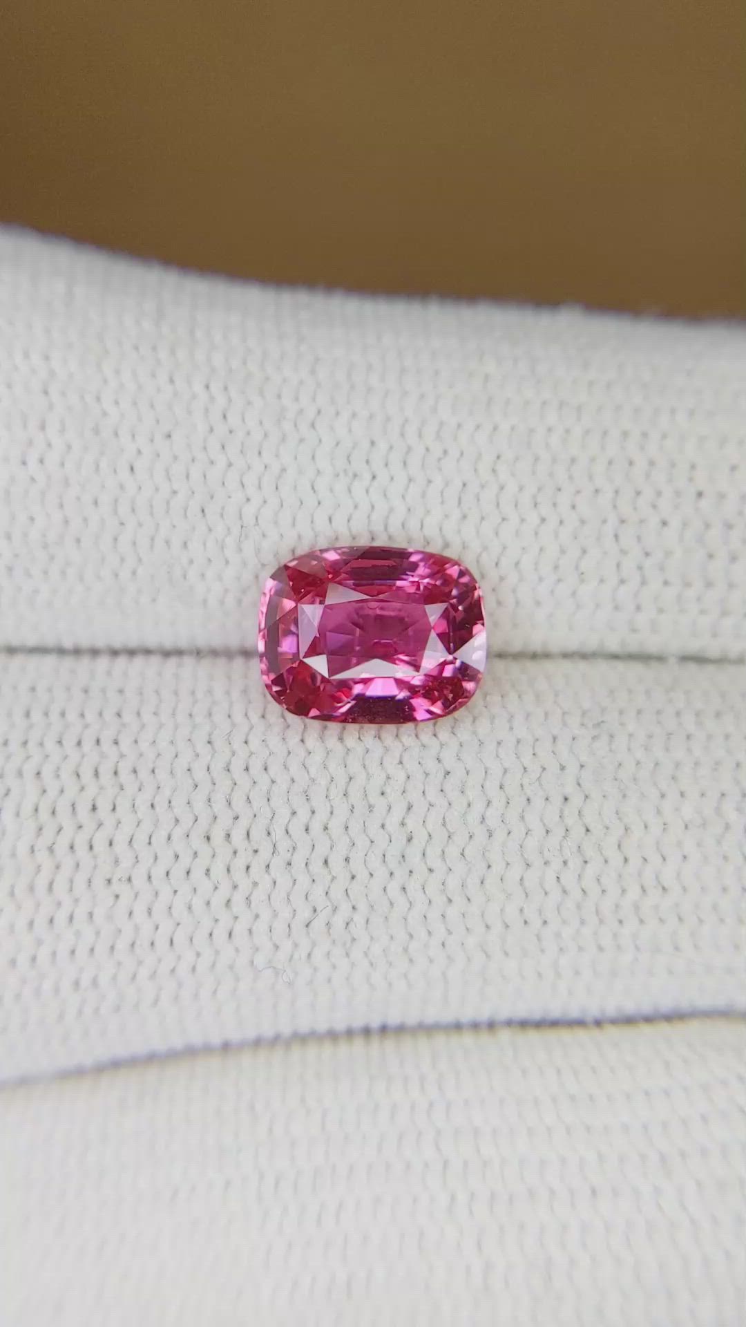3.03 Ct. Reddish Pink Sapphire from Ceylon (Sri Lanka) Size Video