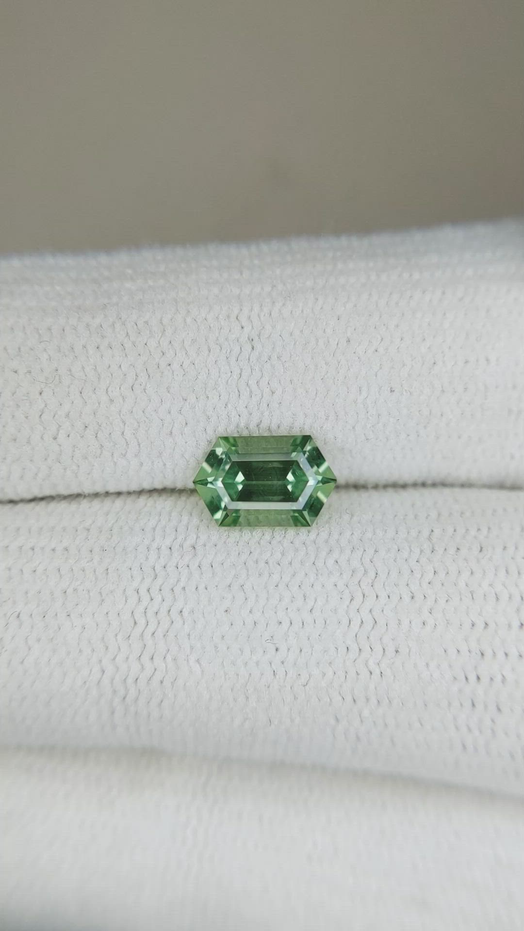1.23 Ct. Green Sapphire from Montana Size Video