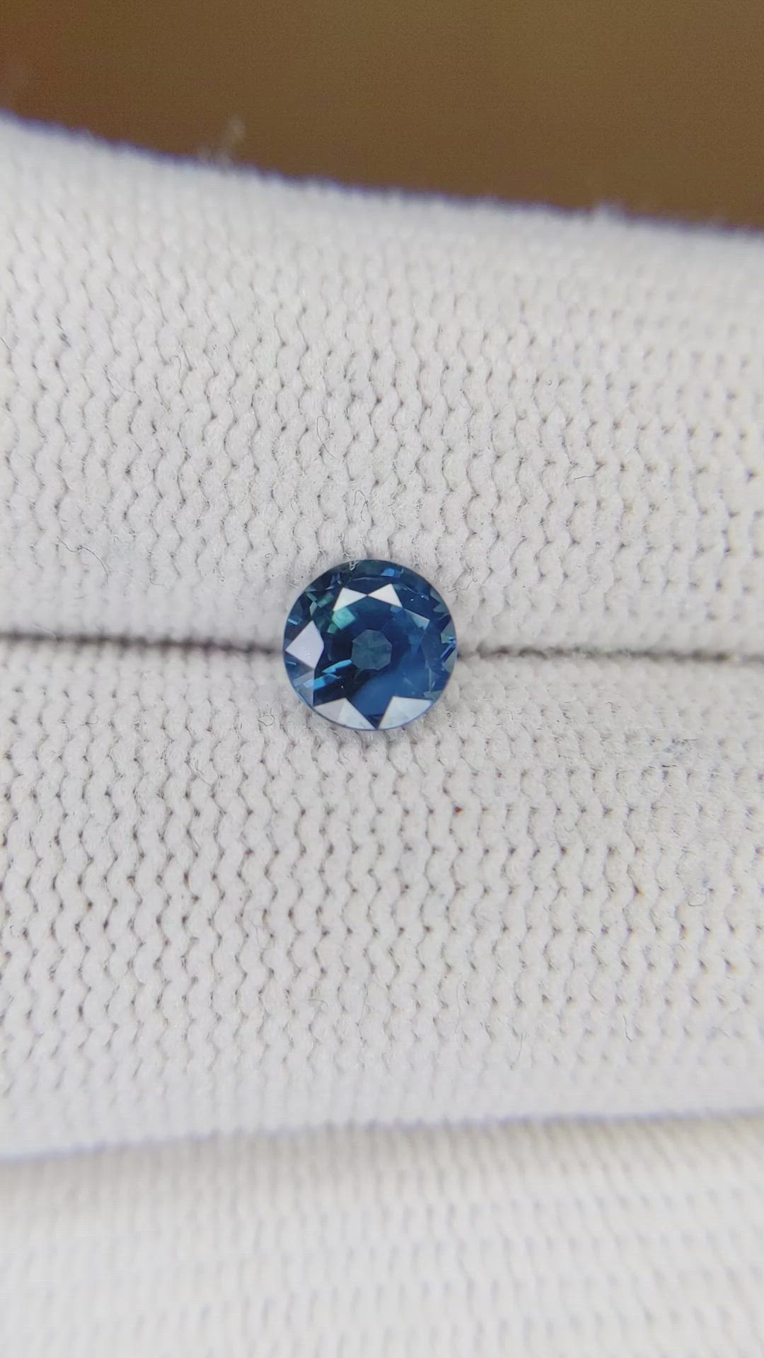 0.79 Ct. Blue Sapphire from Ceylon (Sri Lanka) Size Video