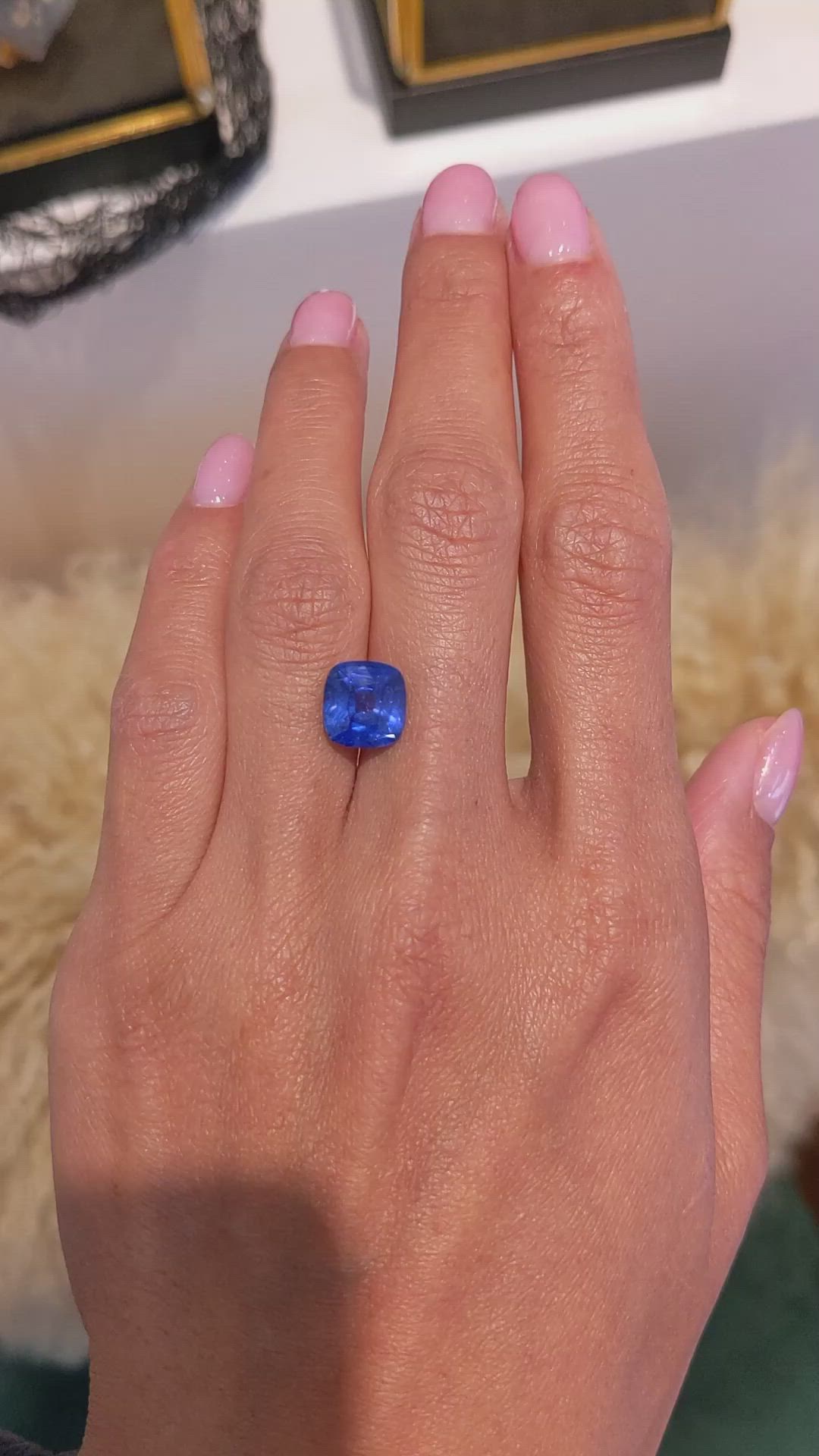 4.62 Ct. Blue Sapphire from Ceylon (Sri Lanka) Size Video