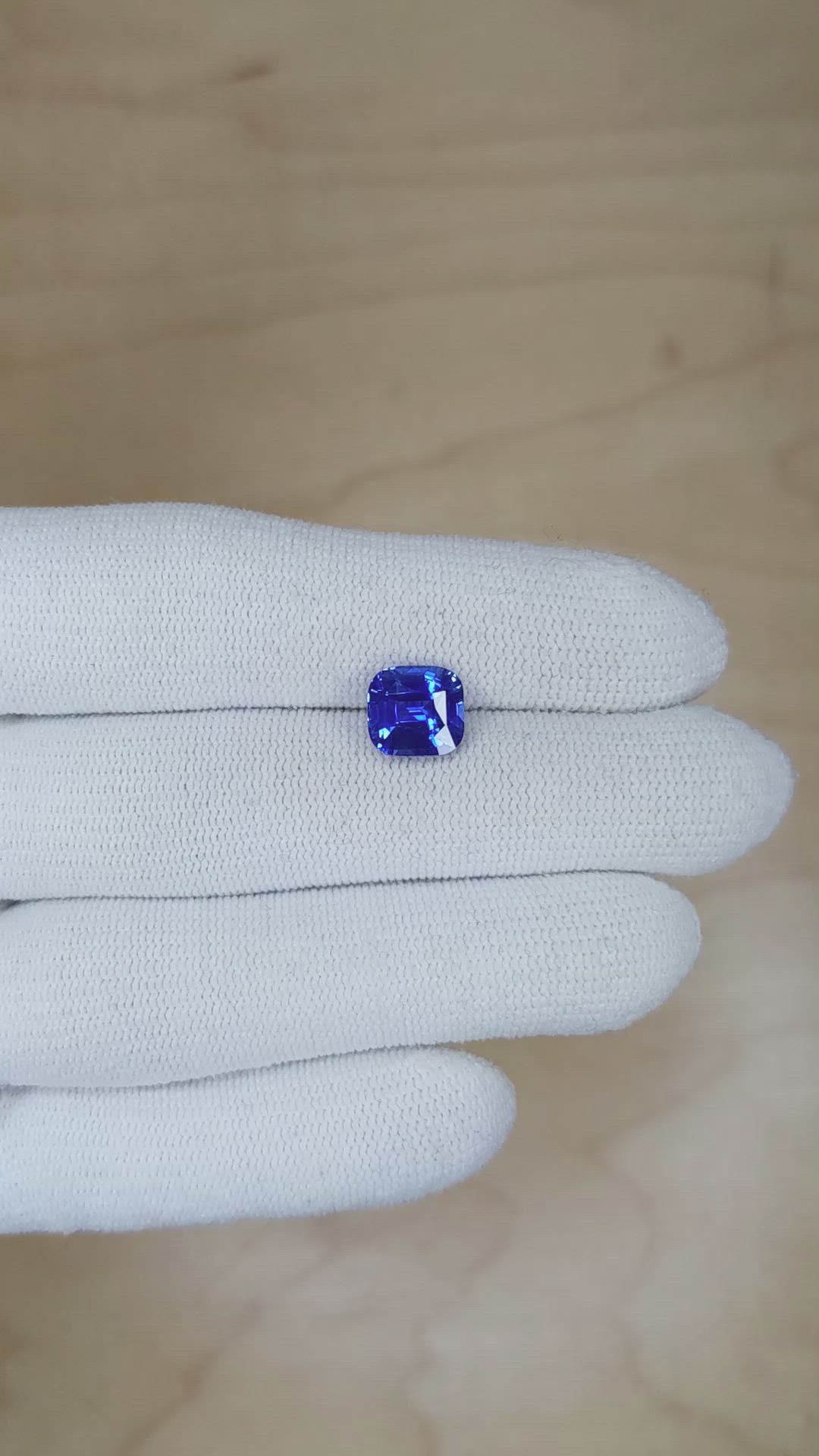 3.55 Ct. Blue Sapphire from Ceylon (Sri Lanka) Size Video