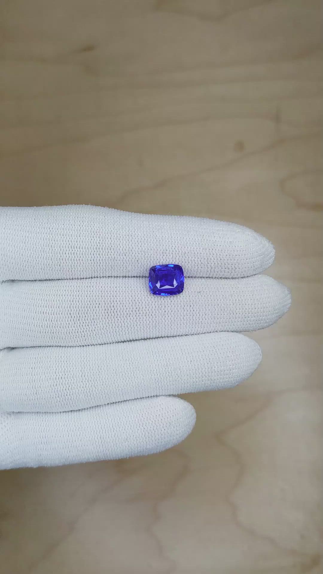 3.04 Ct. Blue Sapphire from Ceylon (Sri Lanka) Size Video