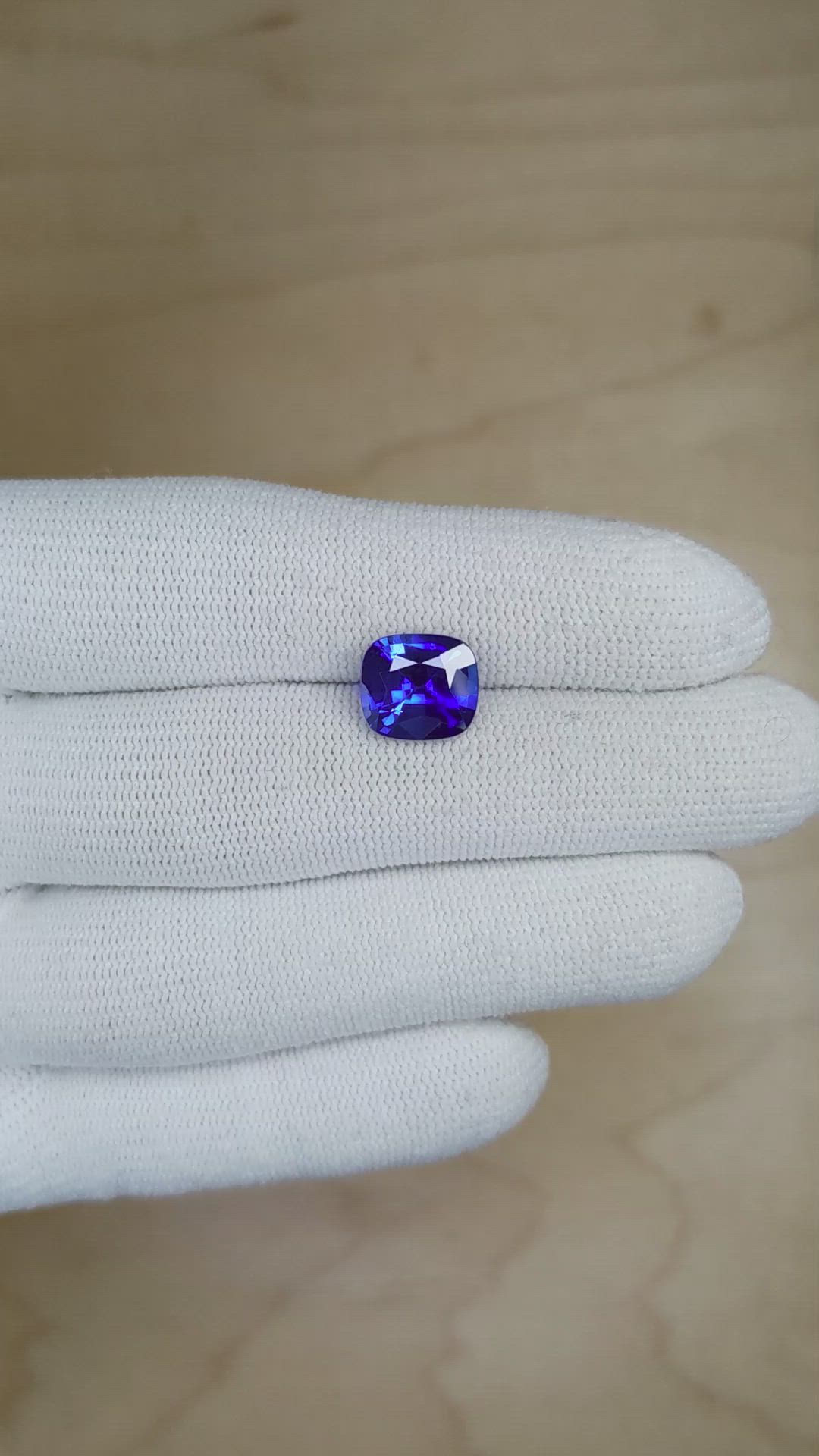 3.96 Ct. Blue Sapphire from Ceylon (Sri Lanka) Size Video