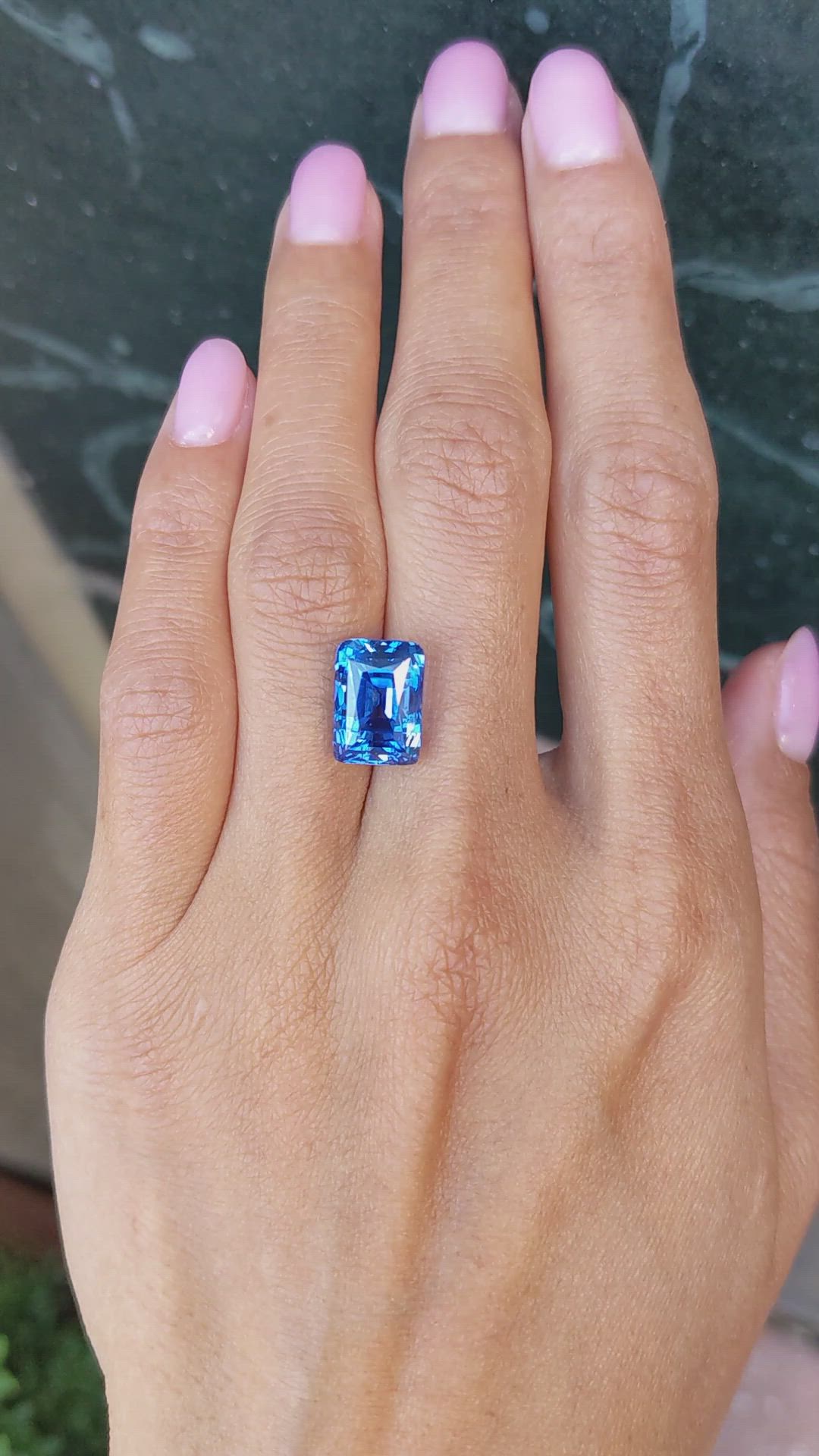 10.55 Ct. Blue Sapphire from Ceylon (Sri Lanka) Size Video