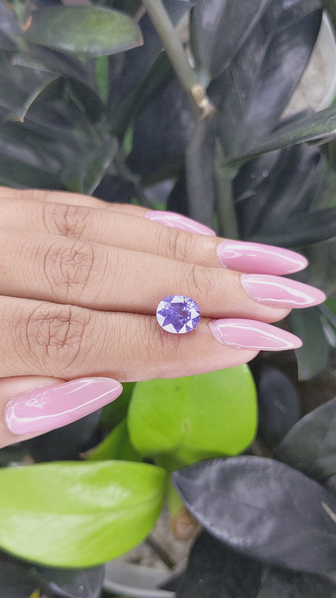 4.04 Ct. Bluish Purple Sapphire from Ceylon (Sri Lanka) Size Video