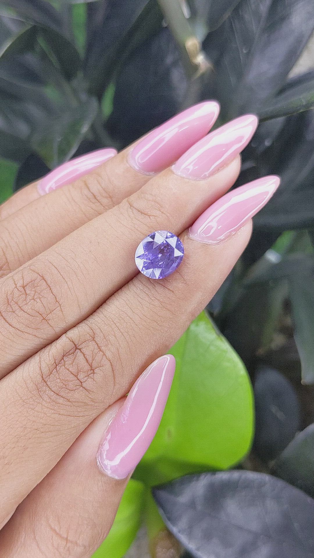 4.04 Ct. Bluish Purple Sapphire from Ceylon (Sri Lanka) Size Video