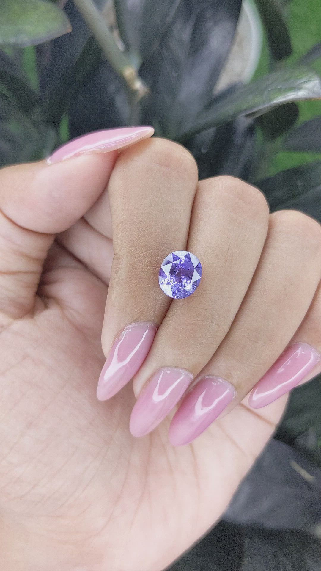 4.04 Ct. Bluish Purple Sapphire from Ceylon (Sri Lanka) Size Video